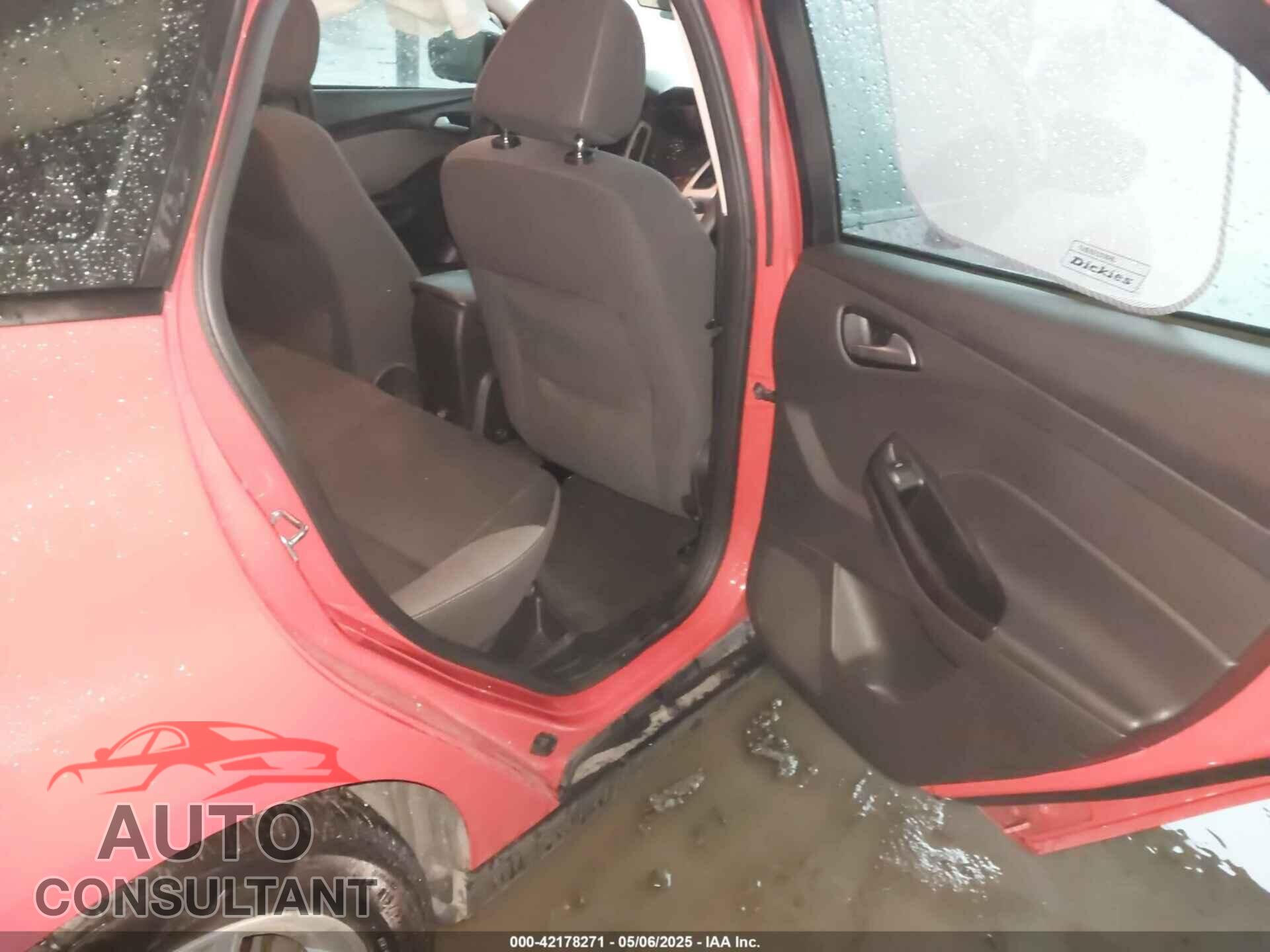 FORD FOCUS 2013 - 1FADP3F23DL152601