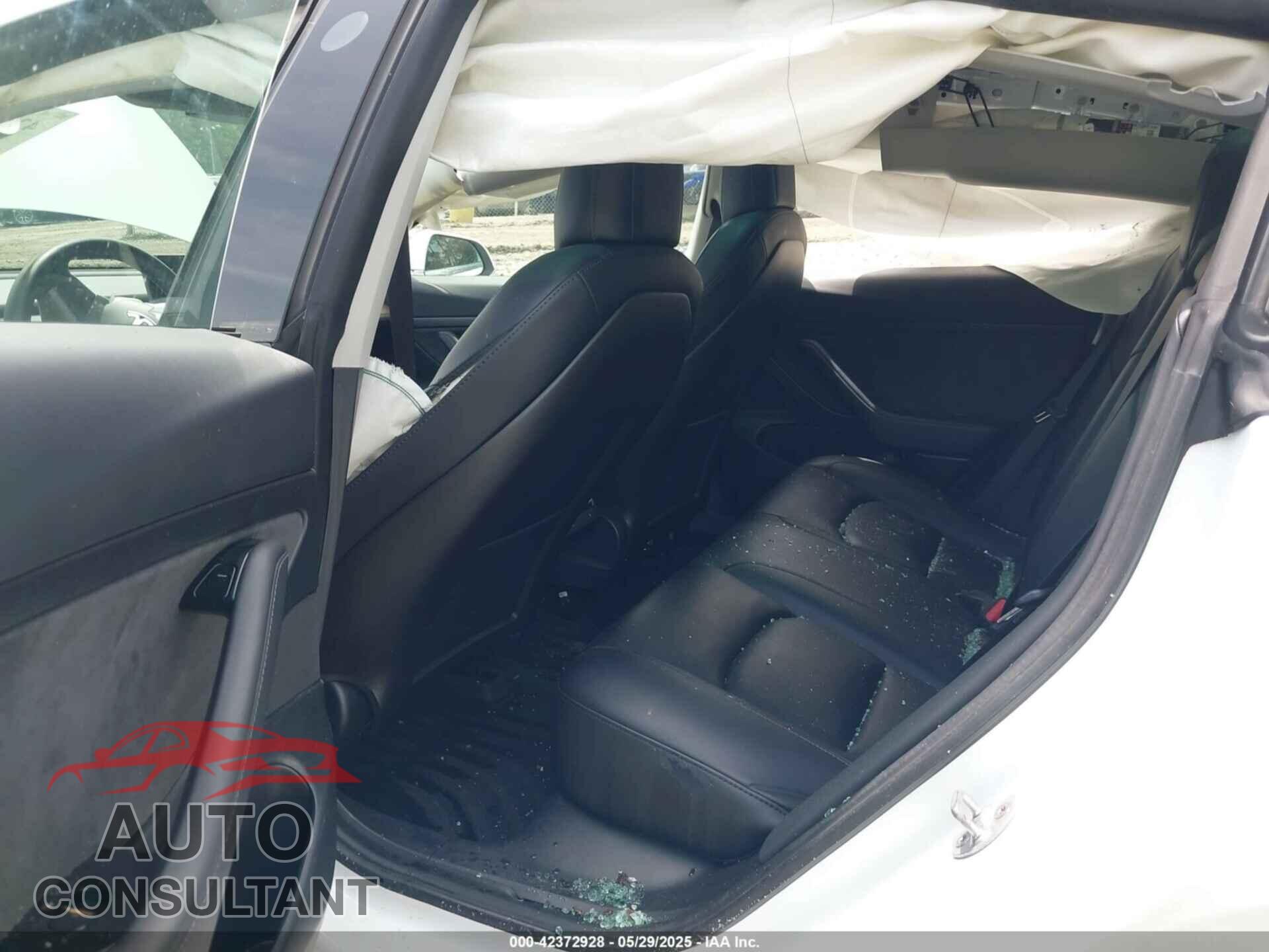 TESLA MODEL 3 2020 - 5YJ3E1EA3LF632082