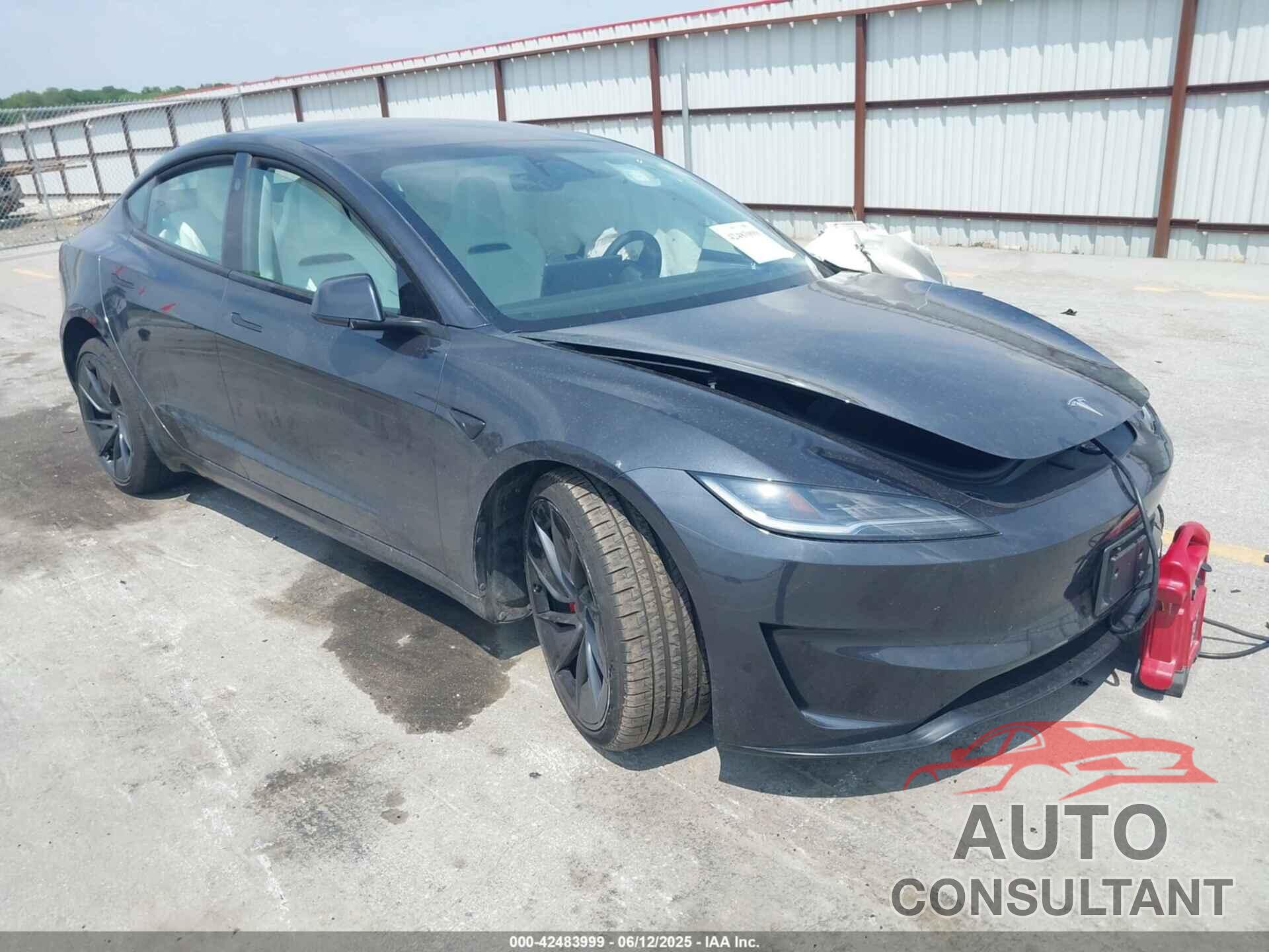 TESLA MODEL 3 2025 - 5YJ3E1ET8SF932622