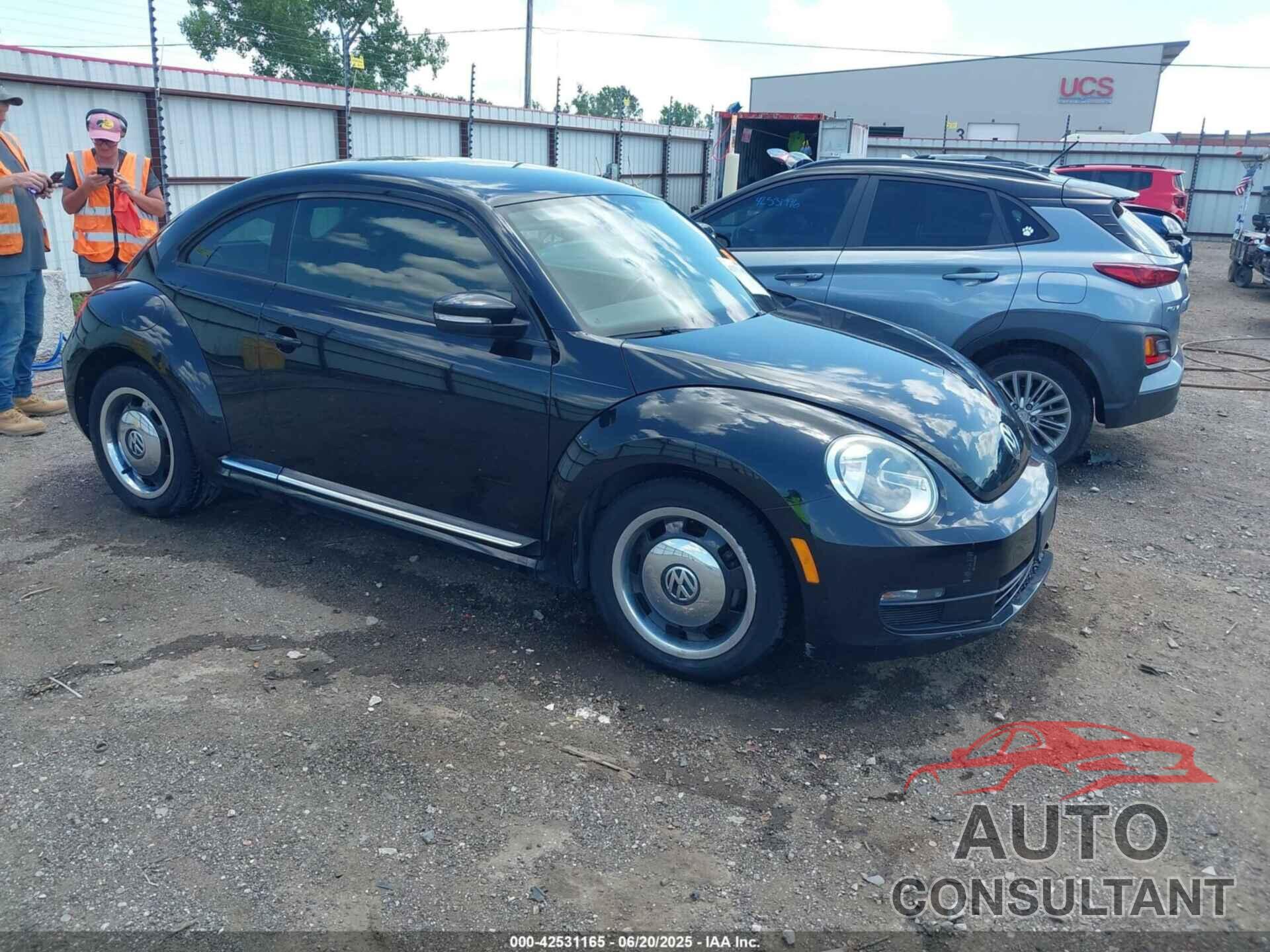 VOLKSWAGEN BEETLE 2012 - 3VWJX7AT1CM646664