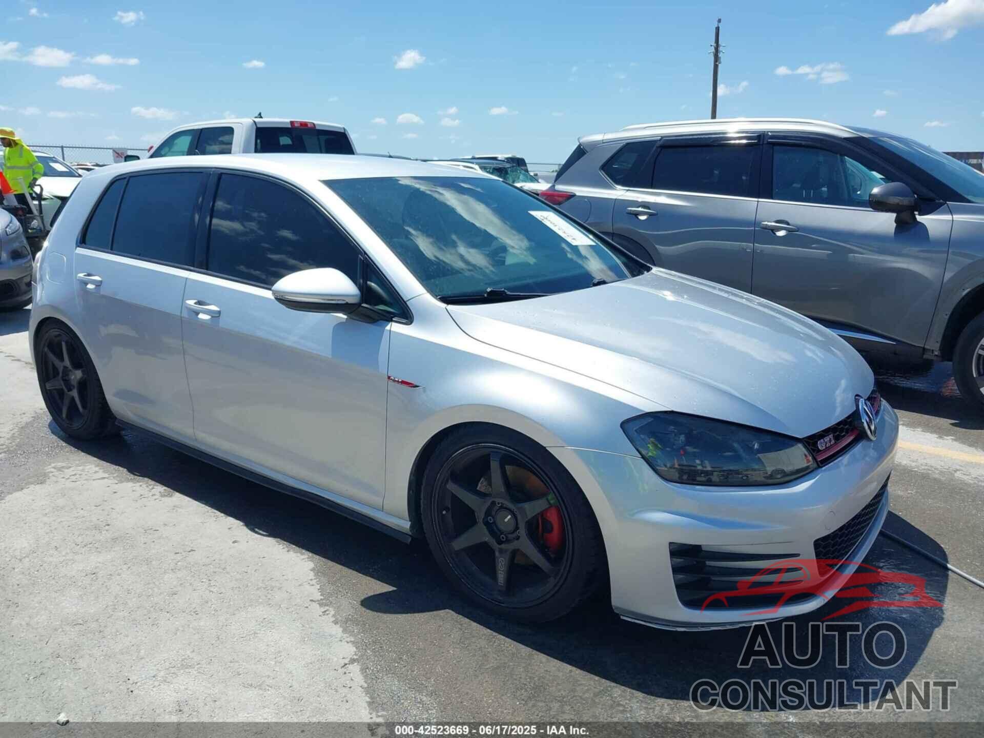 VOLKSWAGEN GOLF GTI 2016 - 3VW5T7AU5GM036066