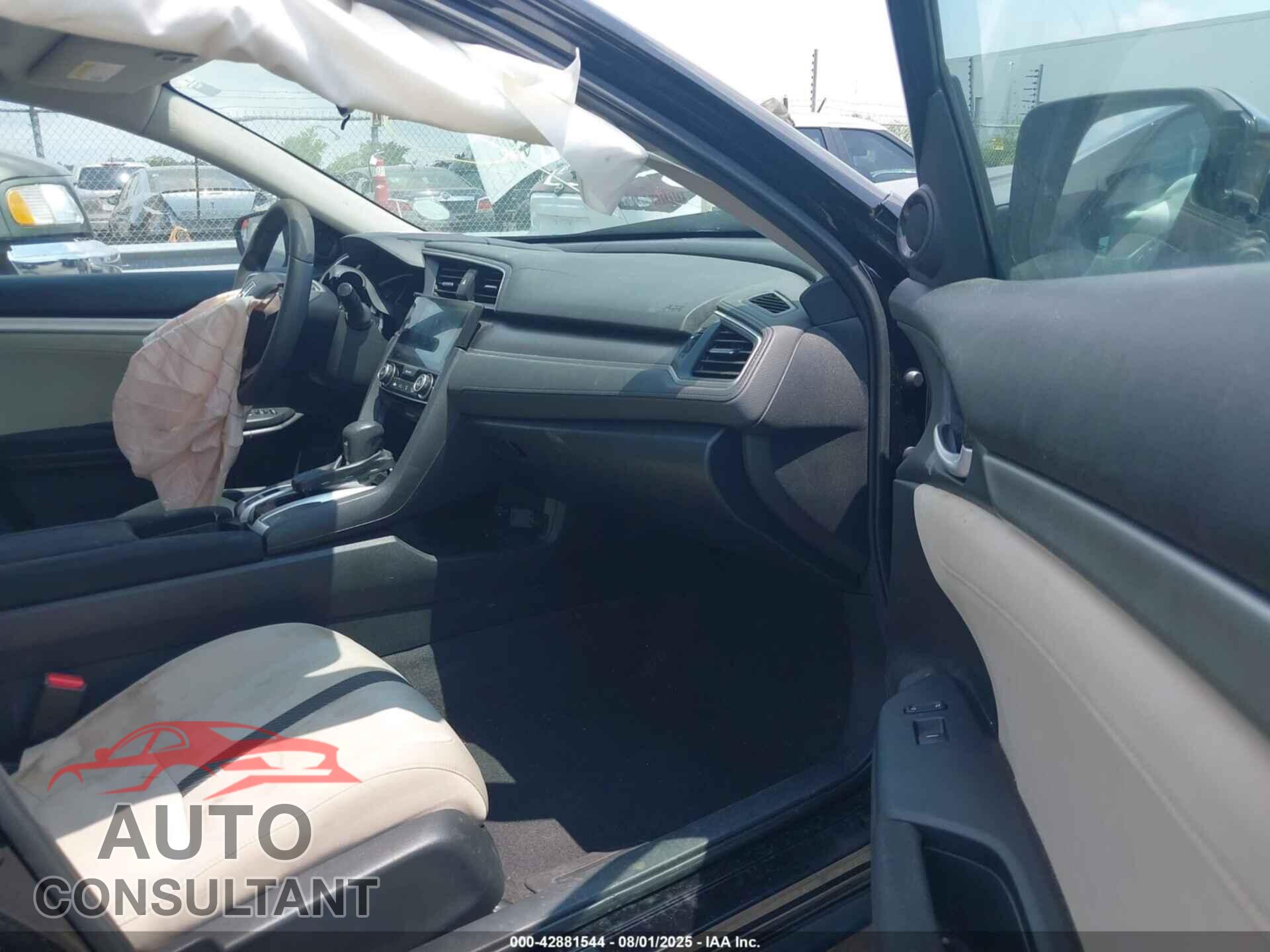 HONDA CIVIC 2017 - 19XFC2F77HE043108