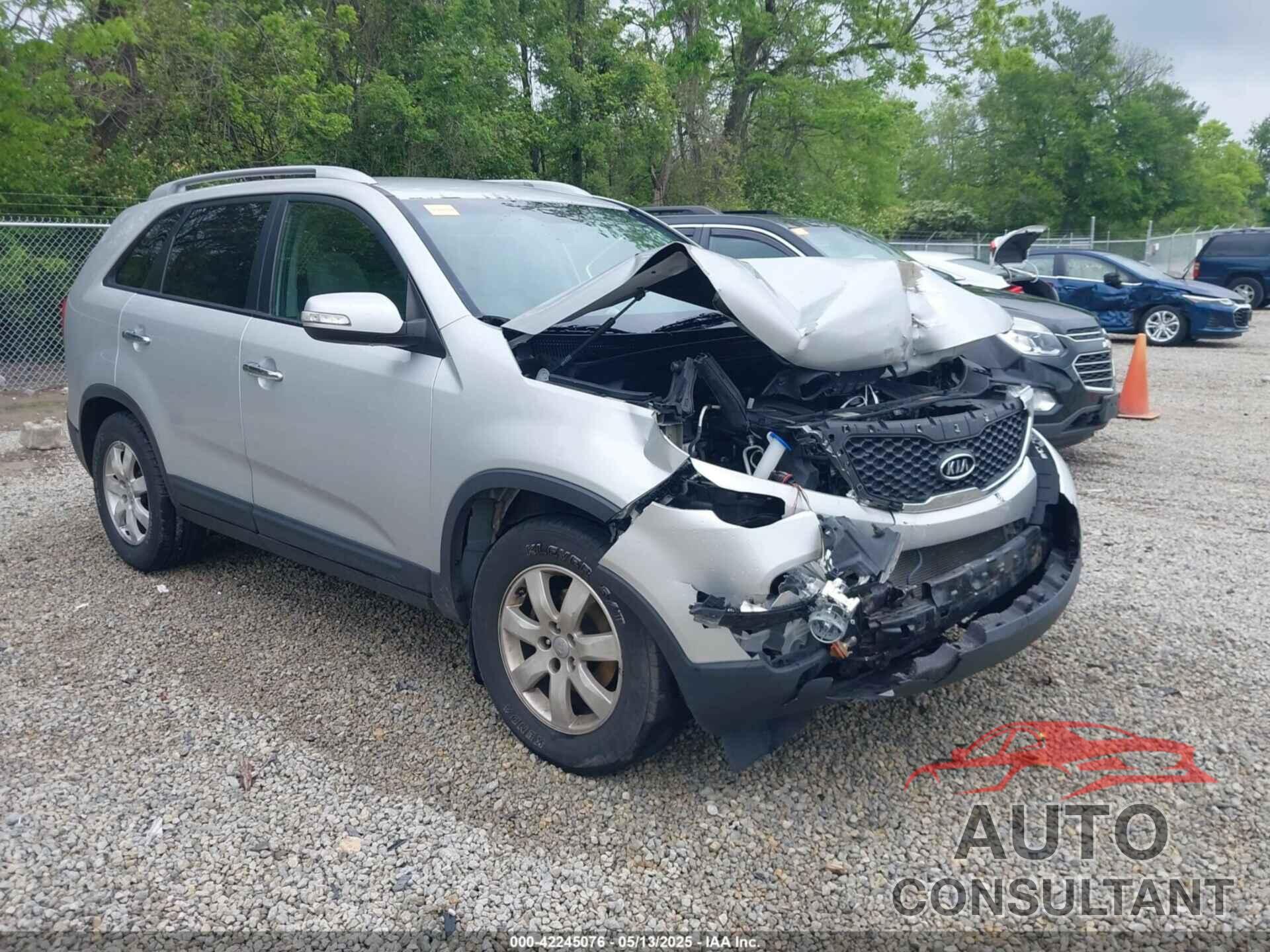 KIA SORENTO 2013 - 5XYKT4A28DG371995