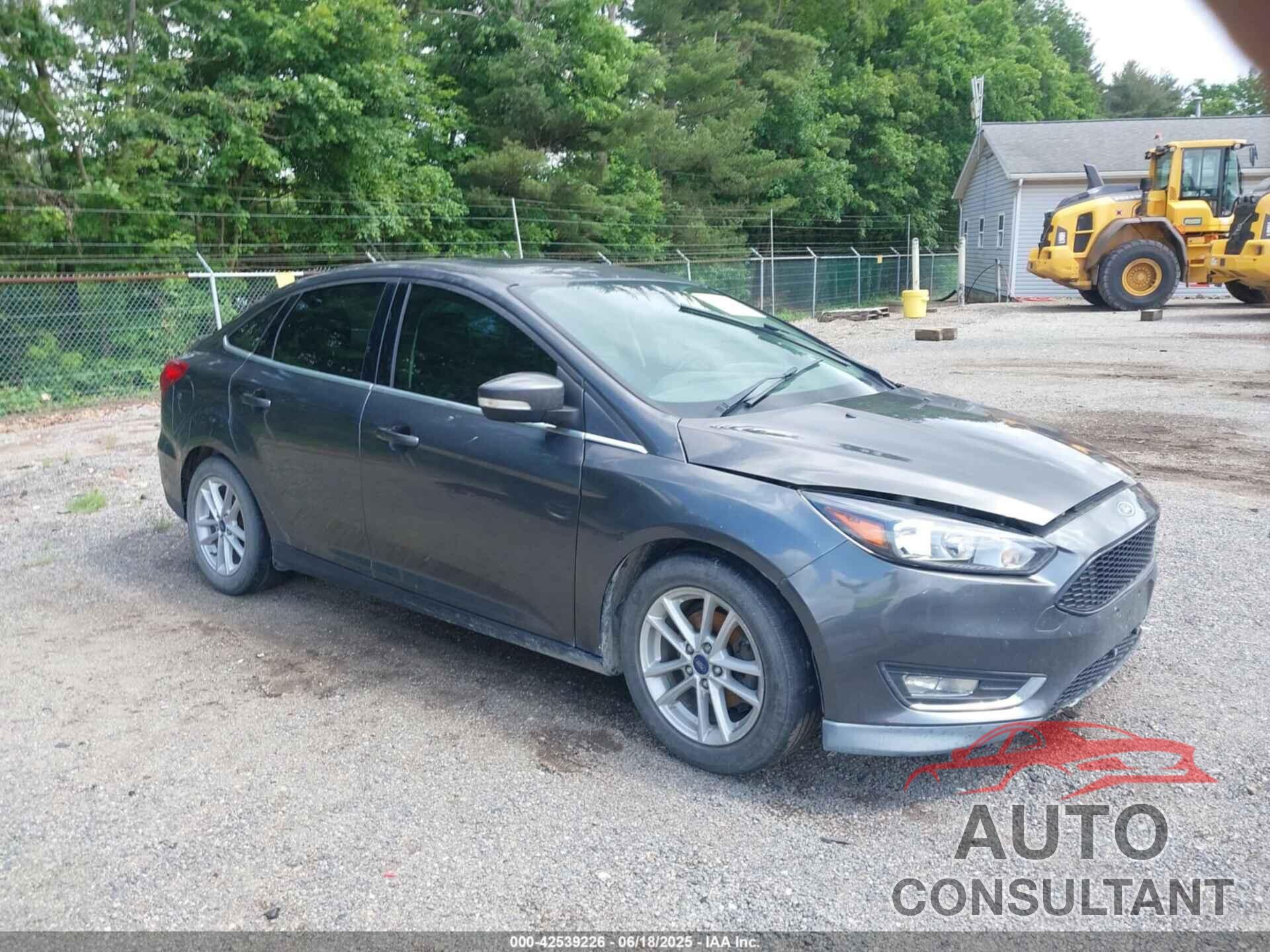 FORD FOCUS 2018 - 1FADP3J22JL232748