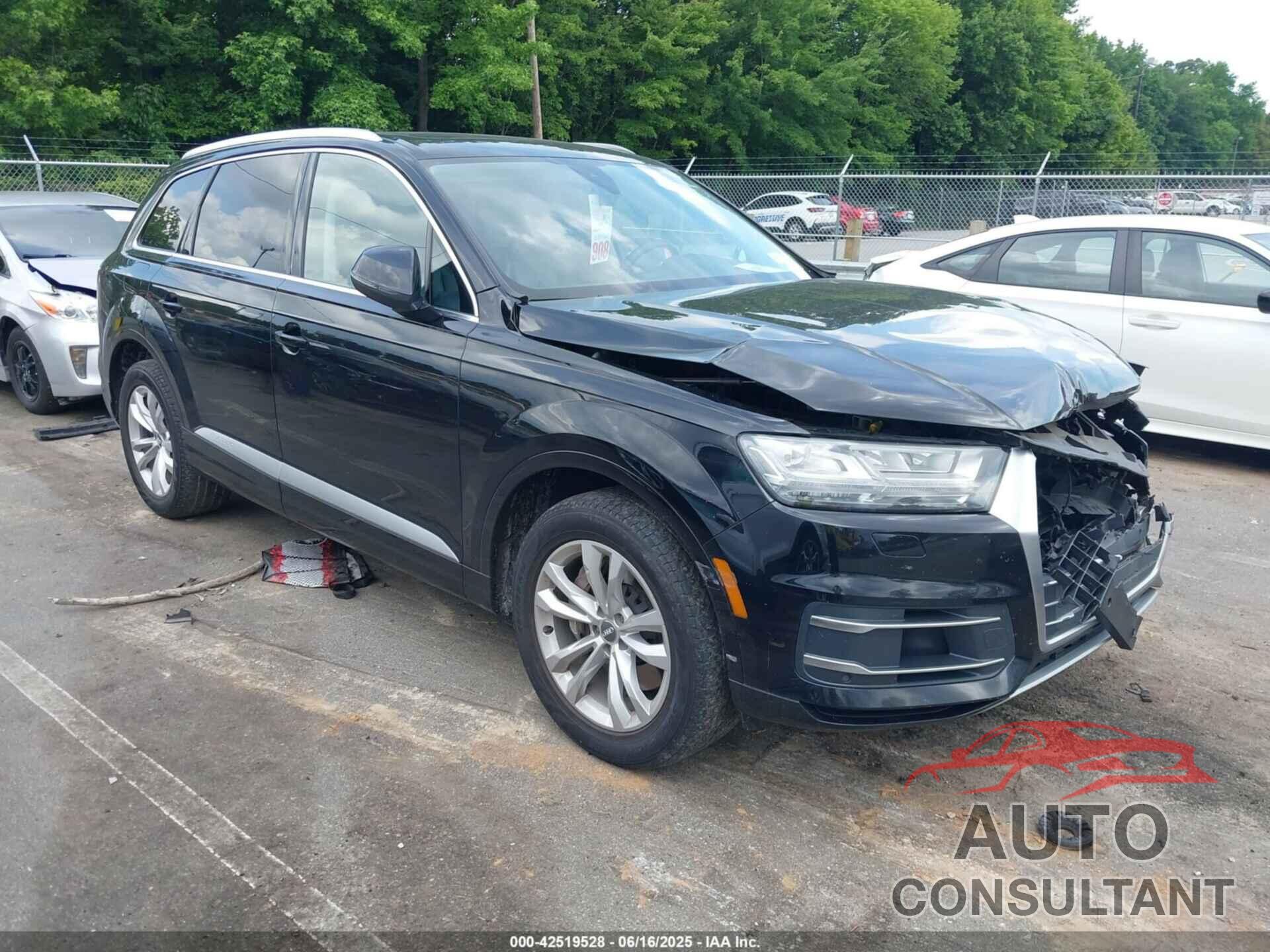 AUDI Q7 2019 - WA1LAAF77KD043812