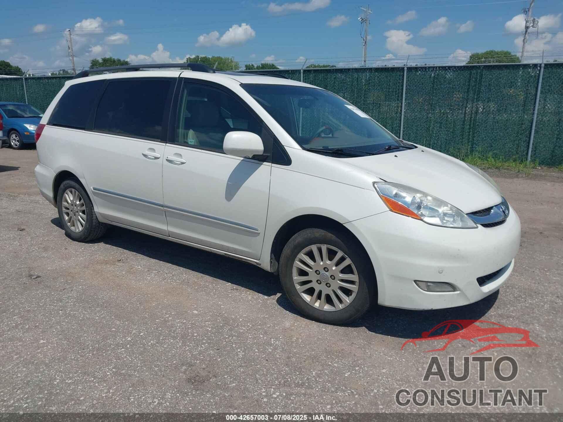 TOYOTA SIENNA 2010 - 5TDYK4CC3AS324956