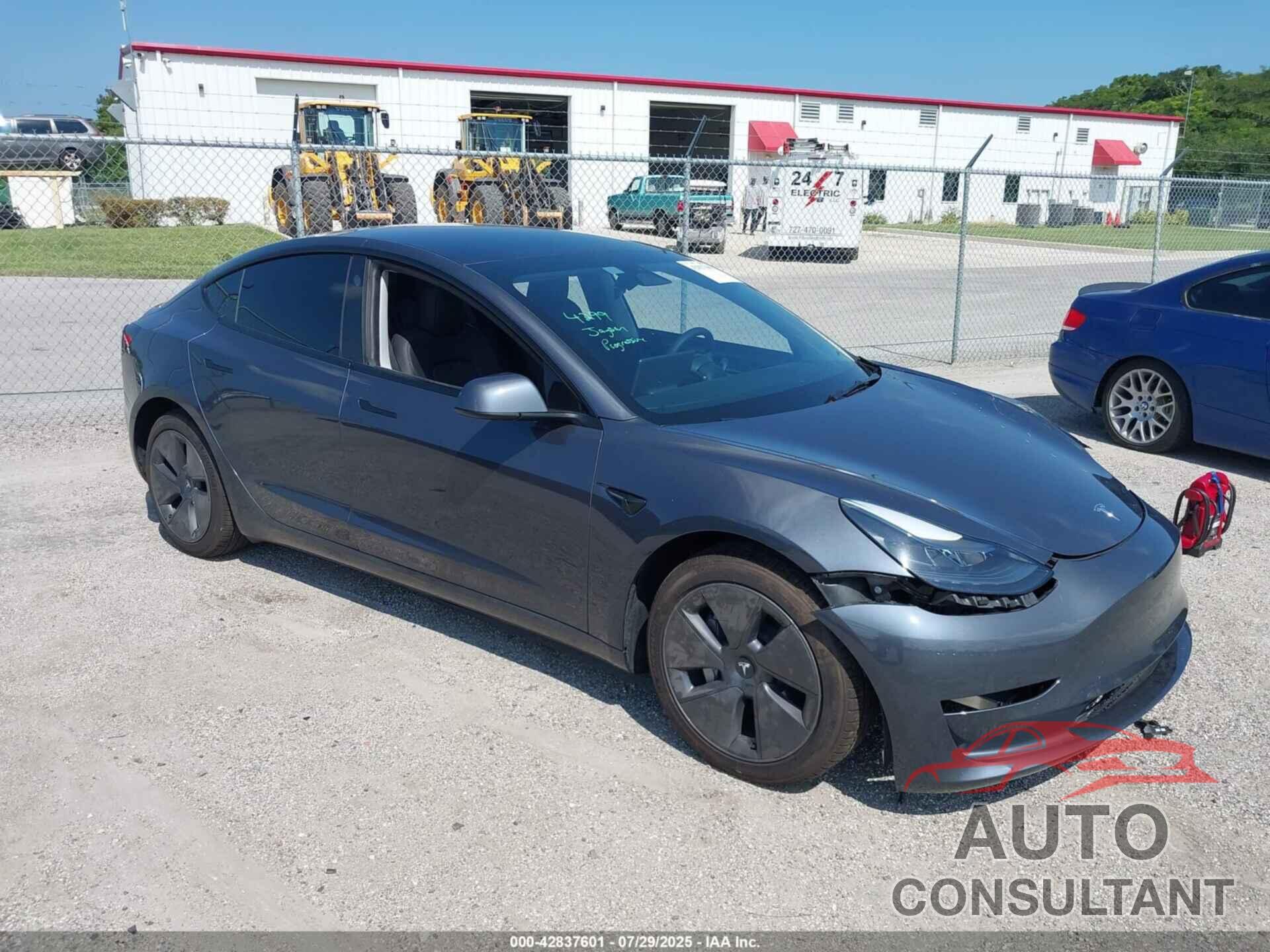 TESLA MODEL 3 2023 - 5YJ3E1EAXPF642632