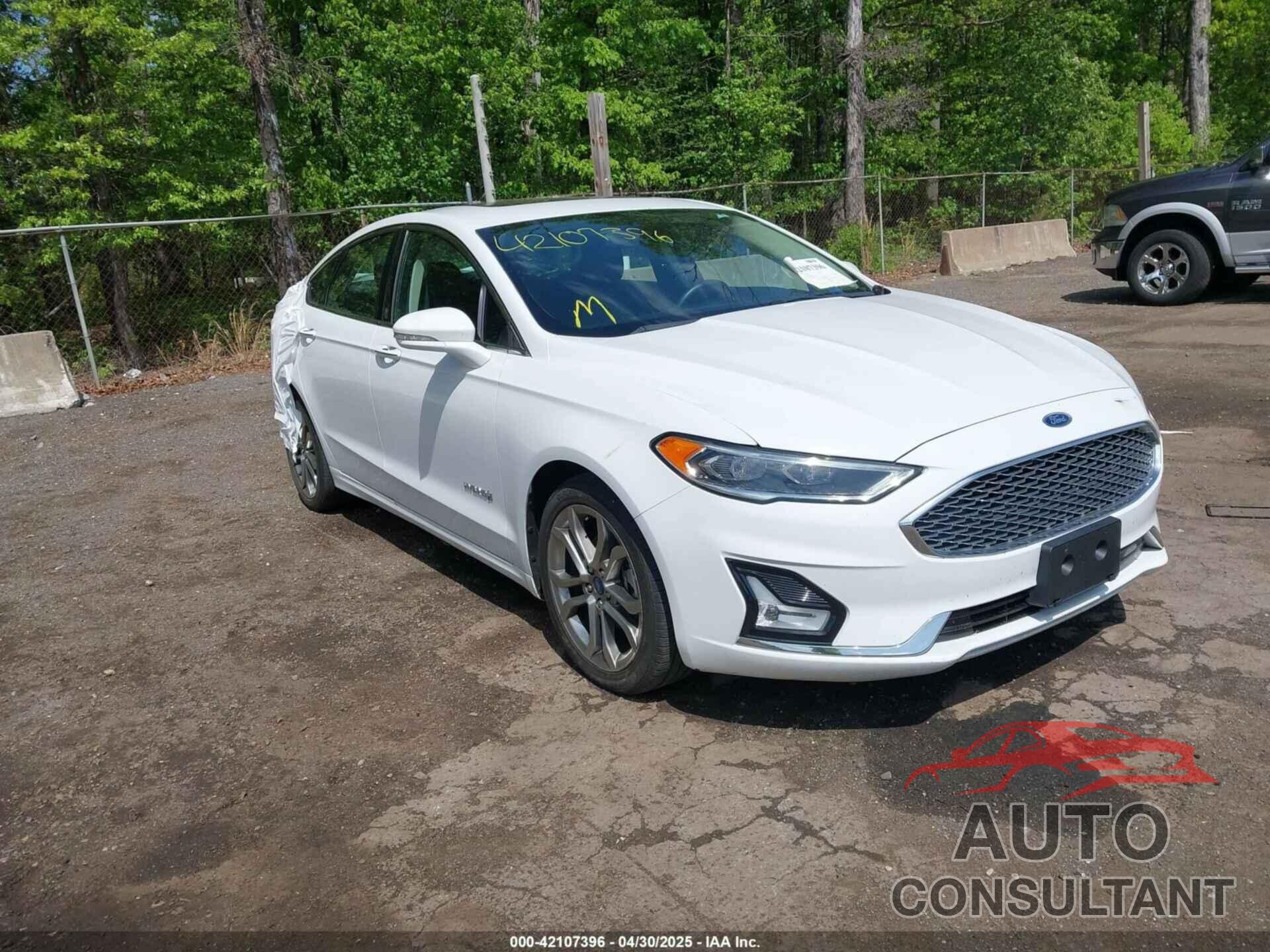 FORD FUSION HYBRID 2019 - 3FA6P0RUXKR121736