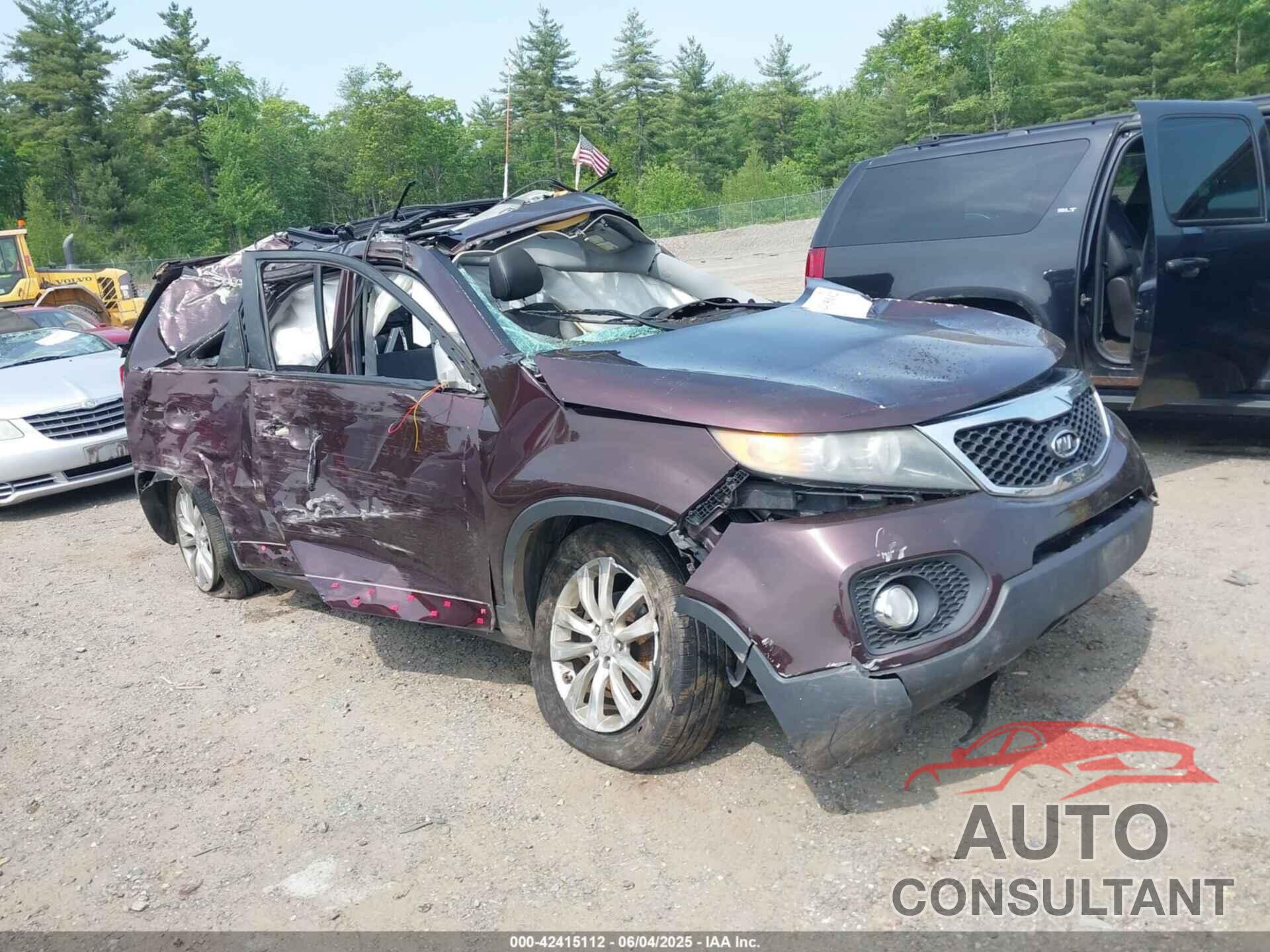 KIA SORENTO 2011 - 5XYKU4A2XBG004896