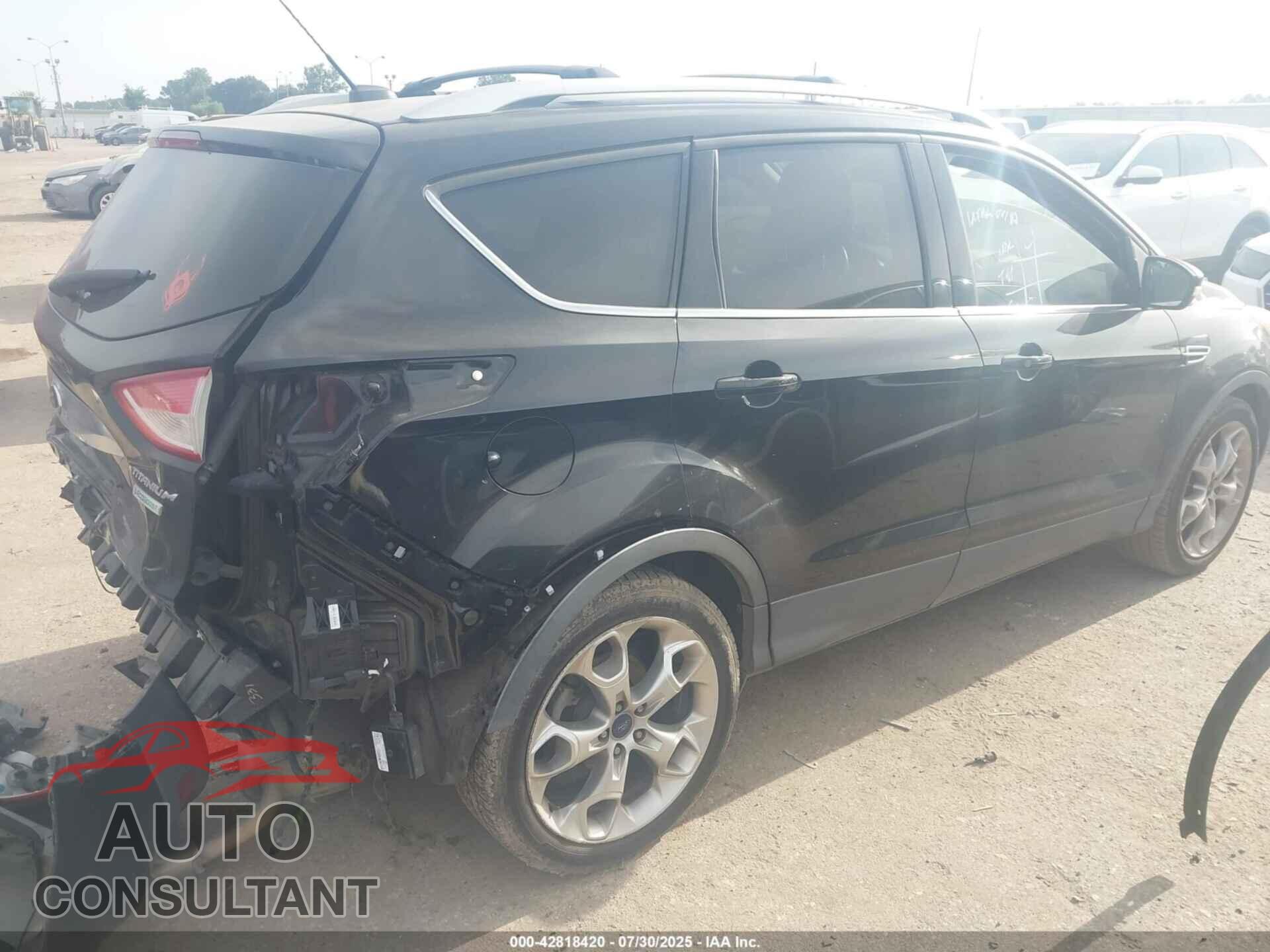 FORD ESCAPE 2015 - 1FMCU0J92FUB29417