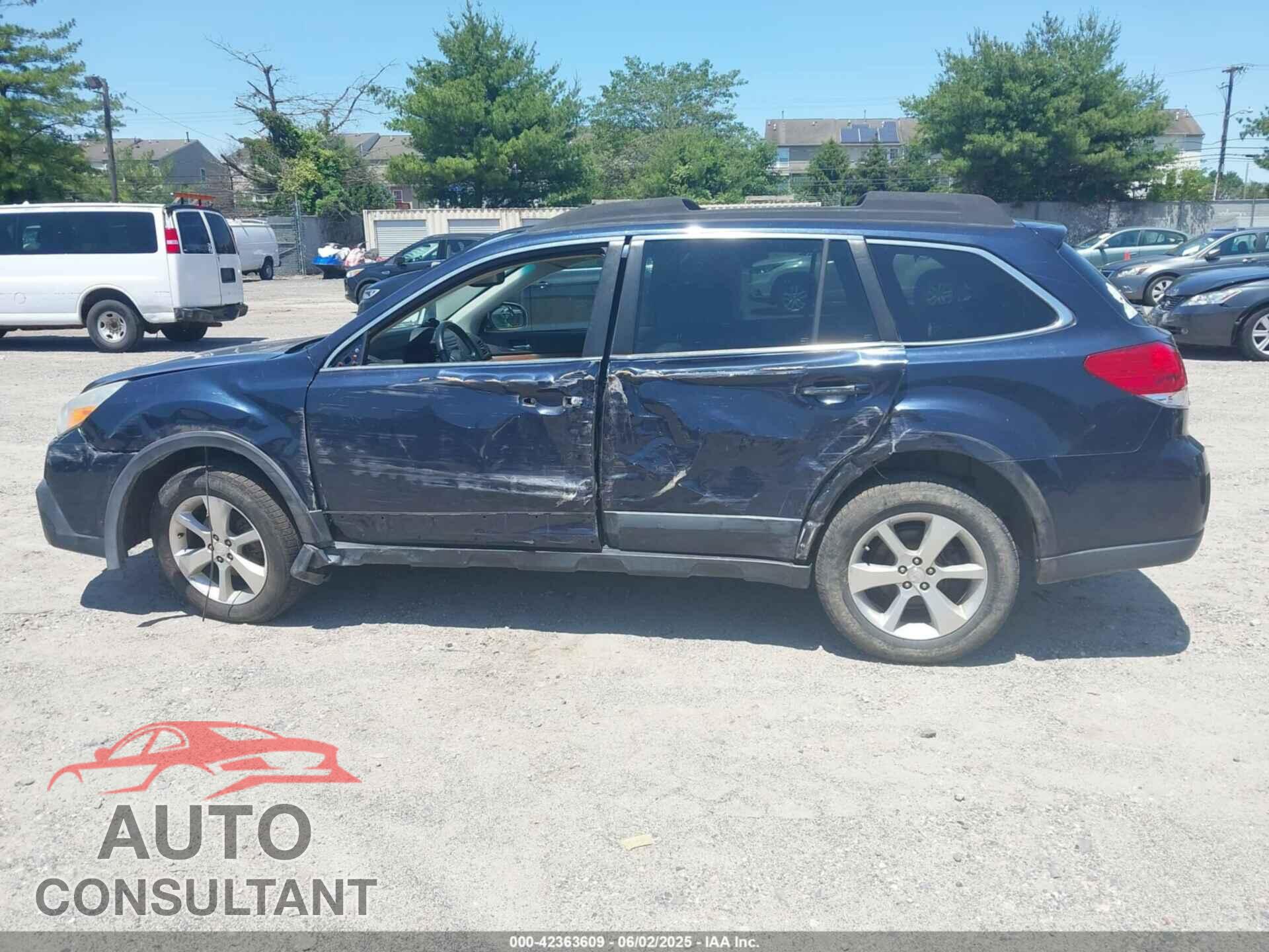 SUBARU OUTBACK 2013 - 4S4BRBKC7D3233374