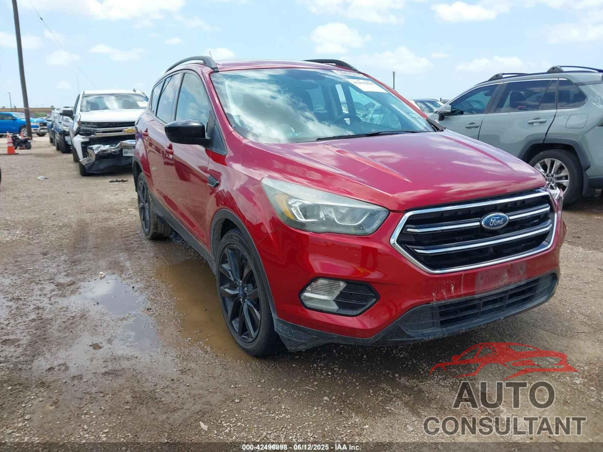 FORD ESCAPE 2017 - 1FMCU0G94HUE94238