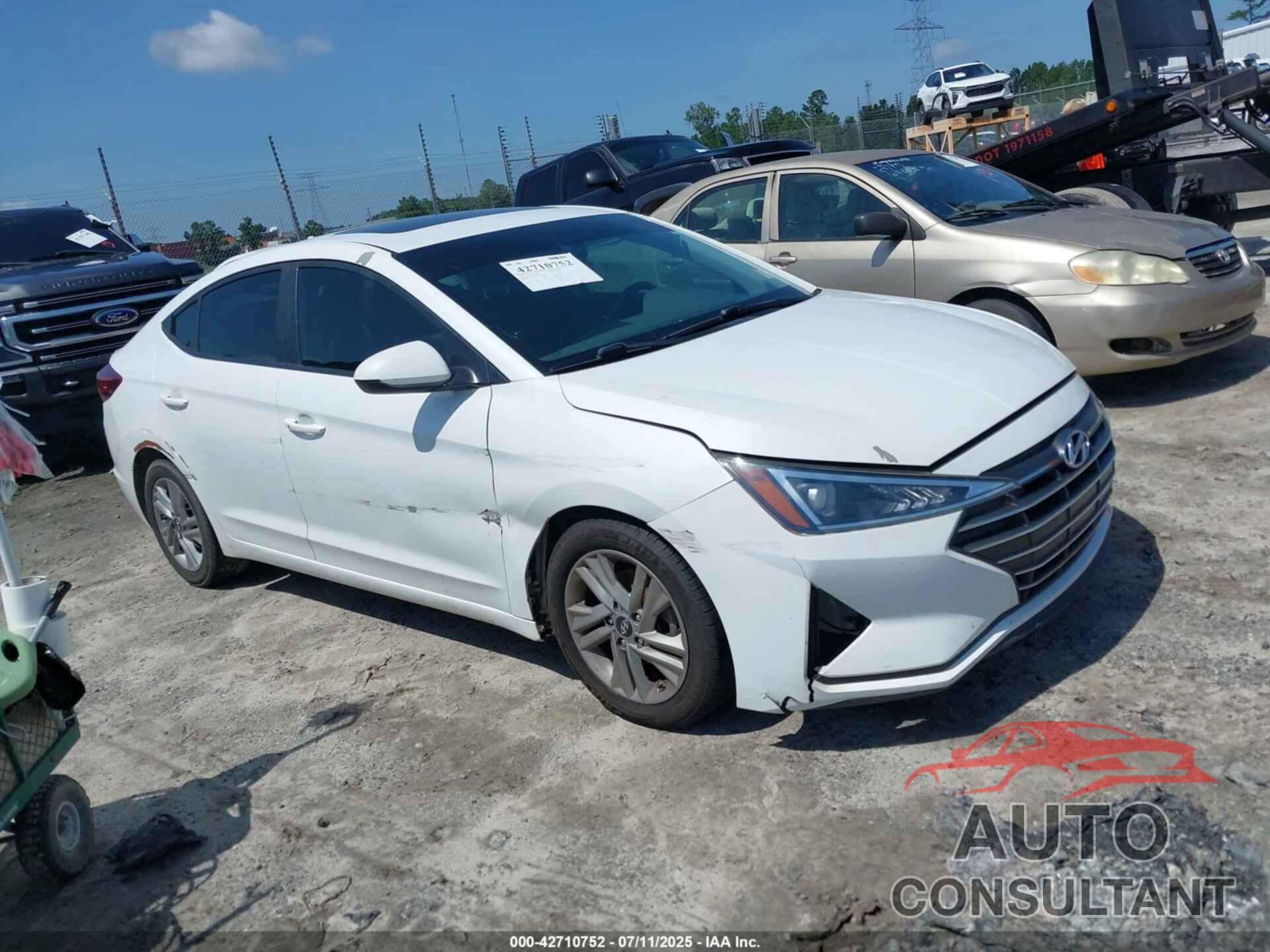 HYUNDAI ELANTRA 2020 - 5NPD84LF6LH546018