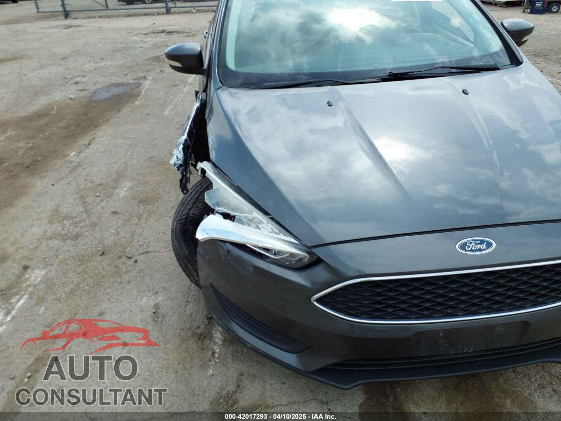 FORD FOCUS 2017 - 1FADP3F21HL270183