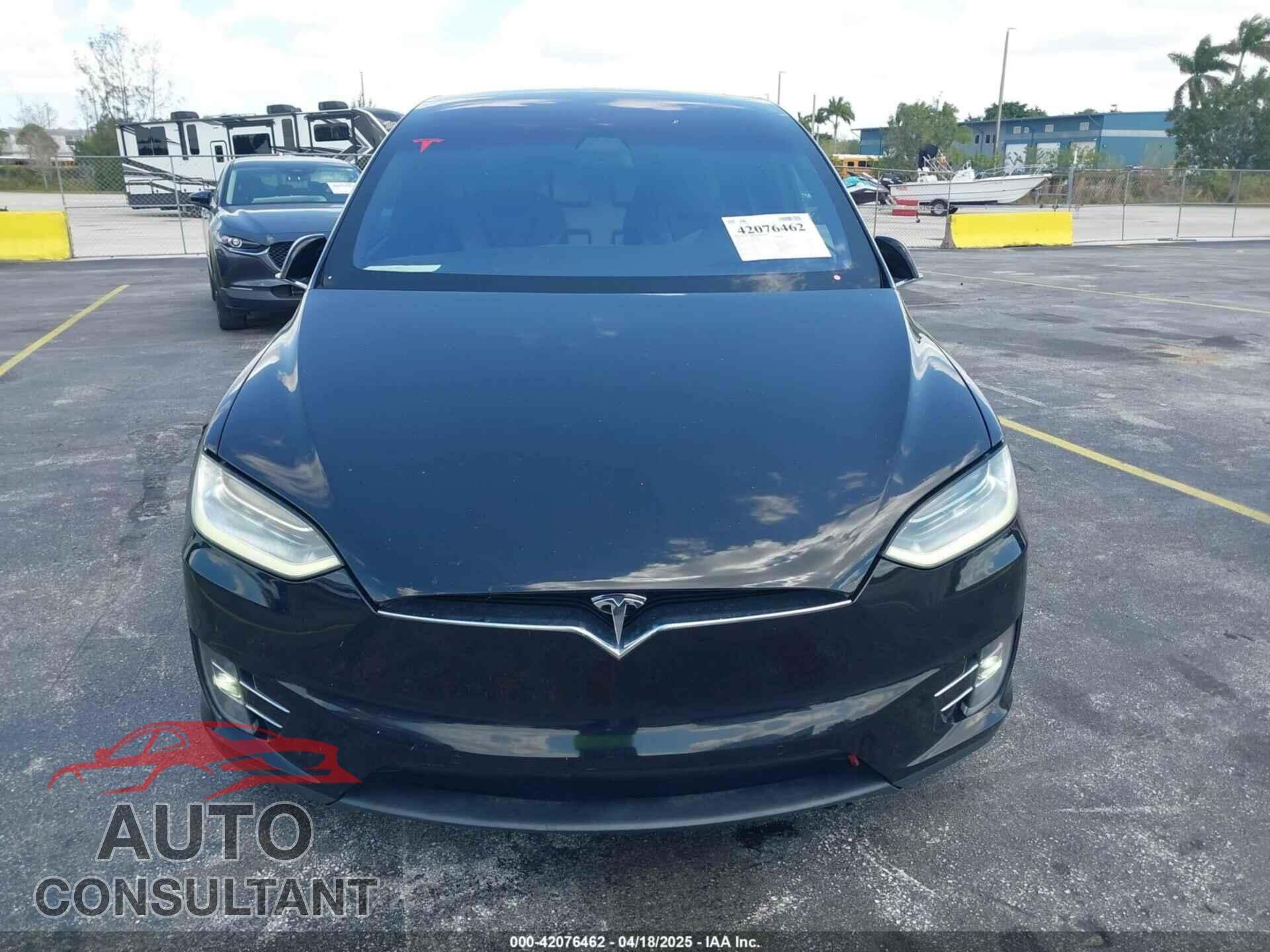 TESLA MODEL X 2017 - 5YJXCBE21HF054898