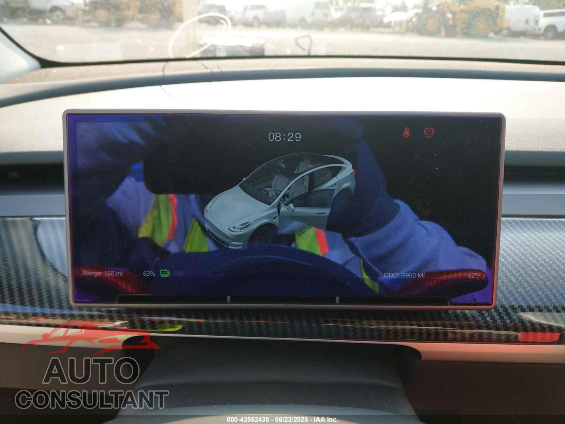 TESLA MODEL Y 2024 - 7SAYGDEF2RF089591