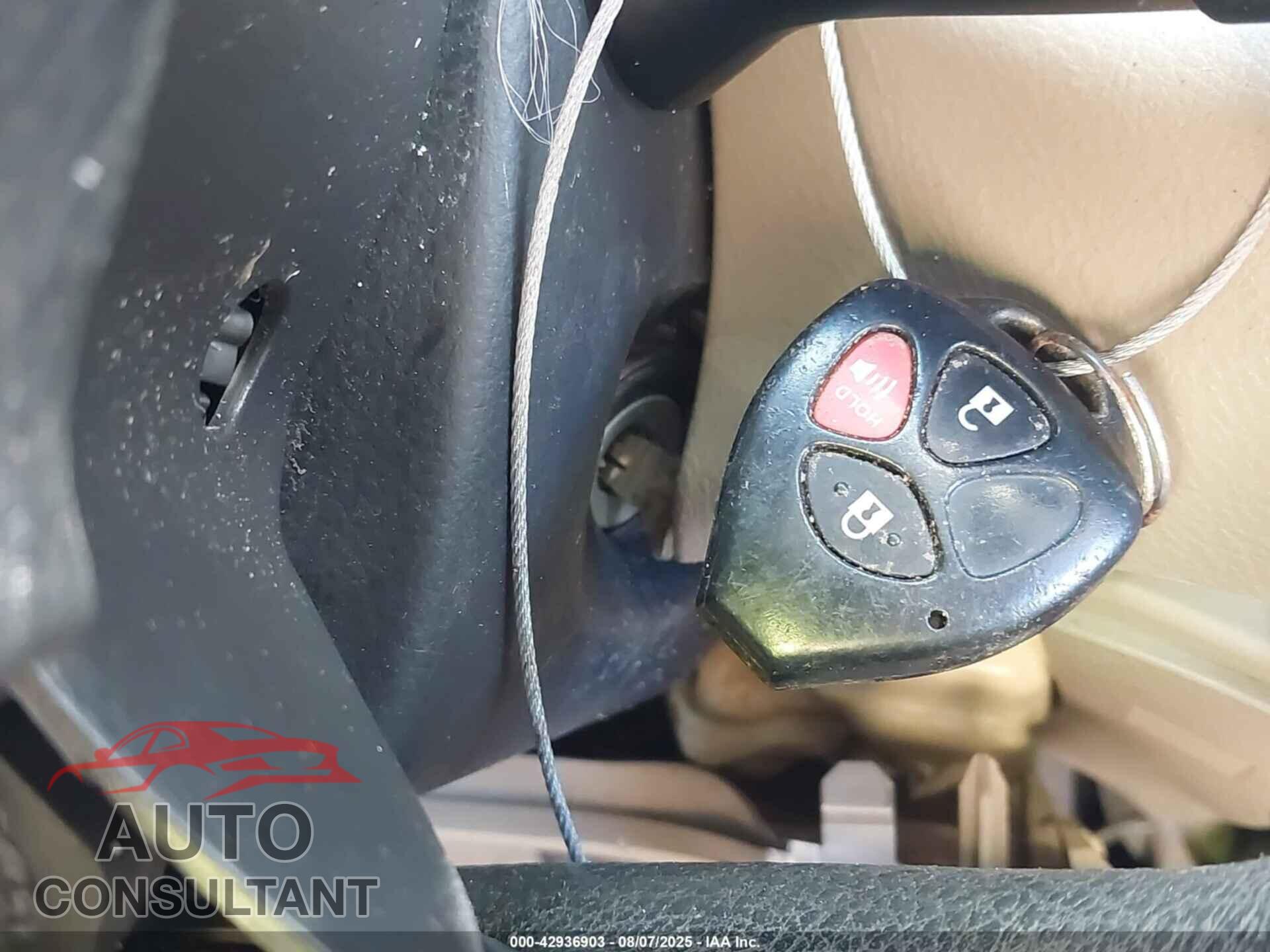 TOYOTA RAV4 2011 - 2T3KF4DV2BW092263