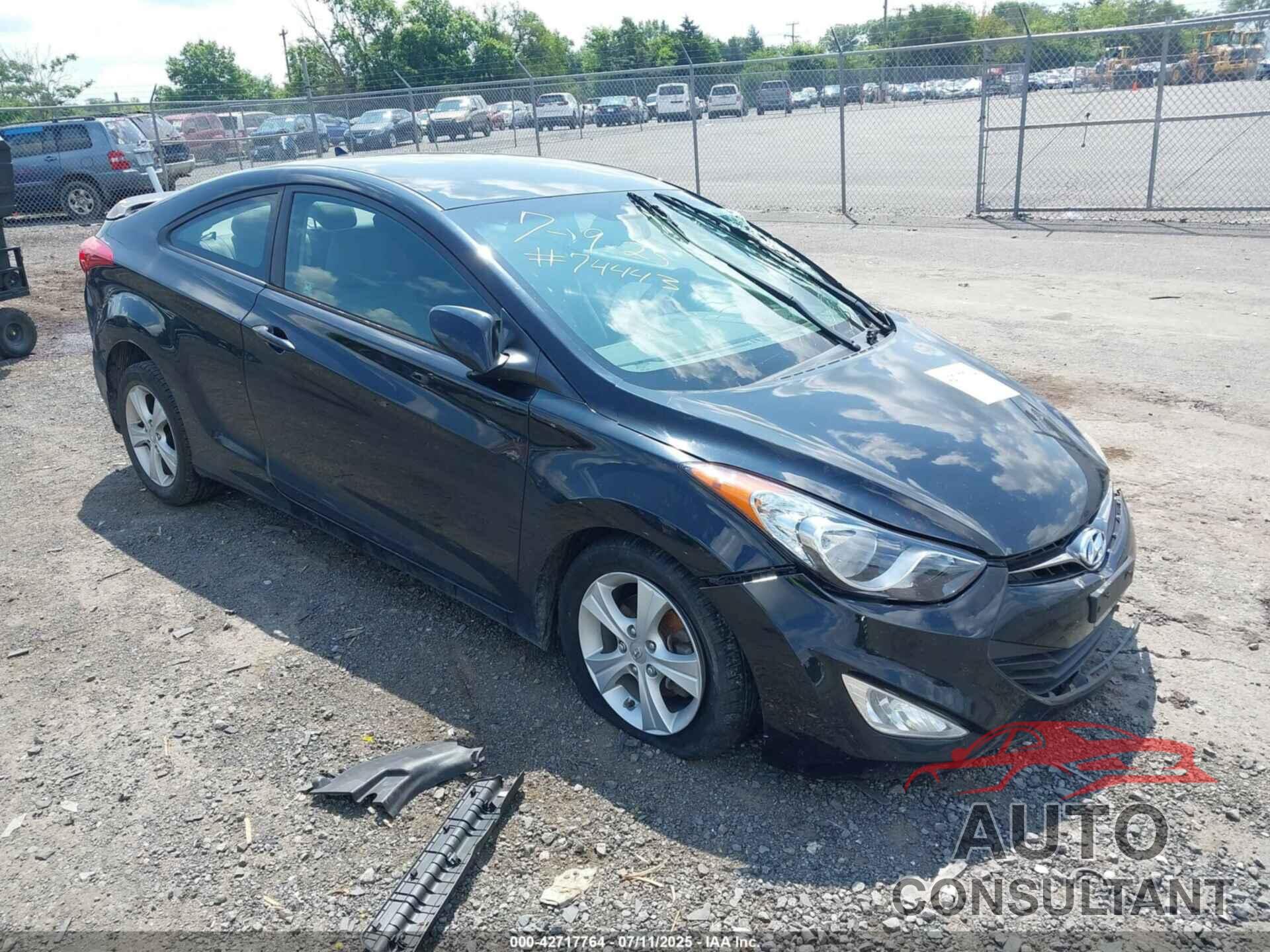 HYUNDAI ELANTRA 2013 - KMHDH6AE6DU014003