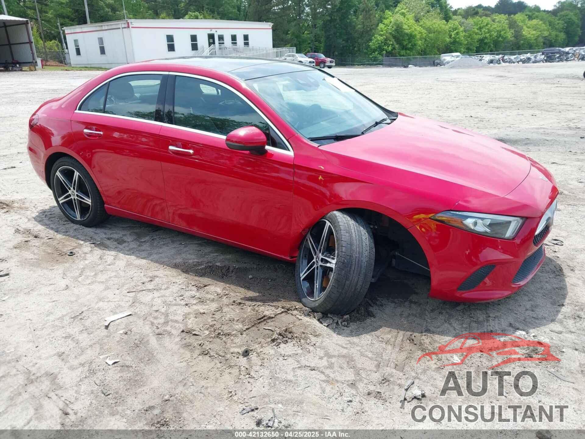 MERCEDES-BENZ A 220 2019 - WDD3G4EB5KW022155