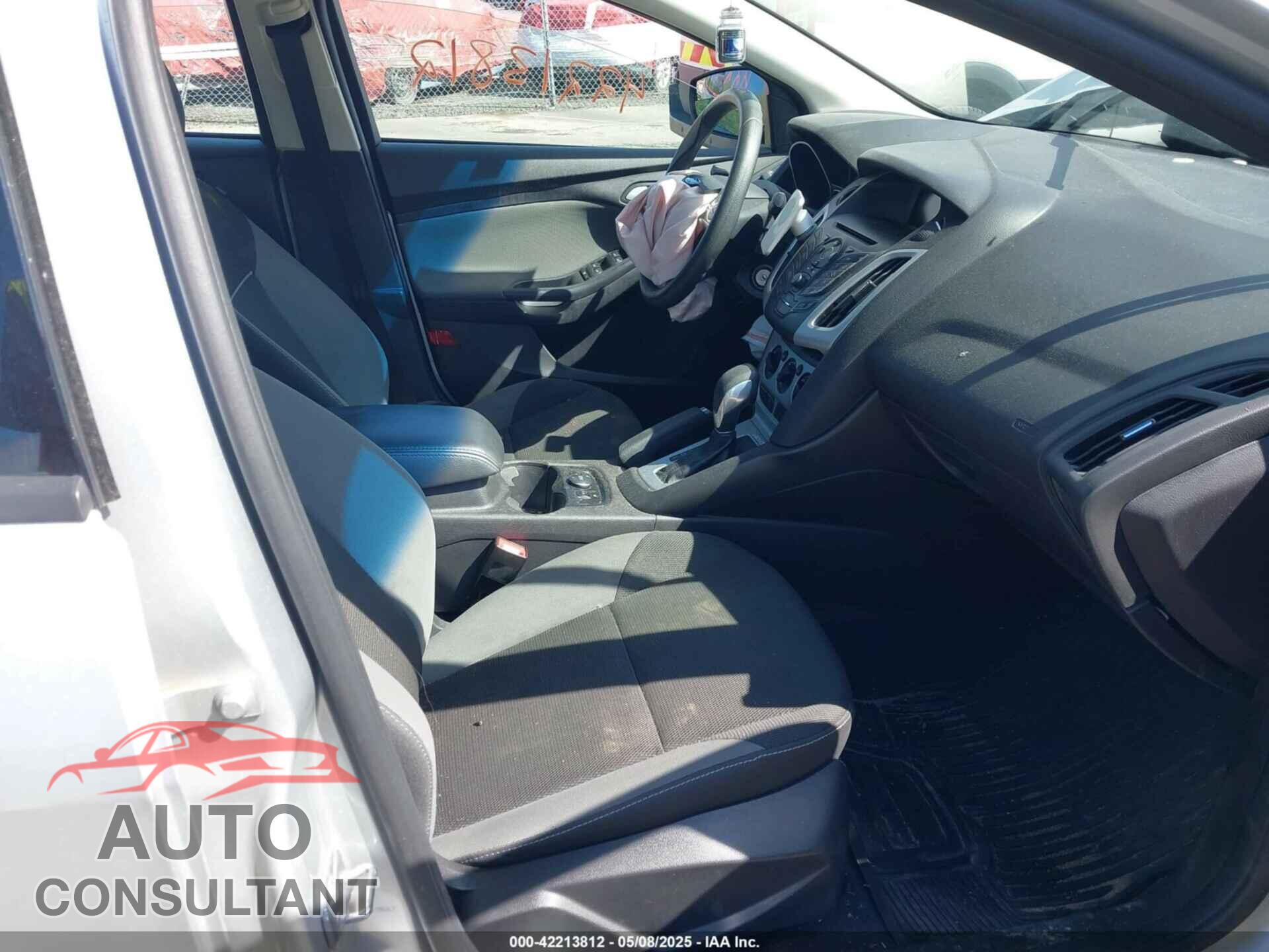 FORD FOCUS 2014 - 1FADP3F2XEL456901