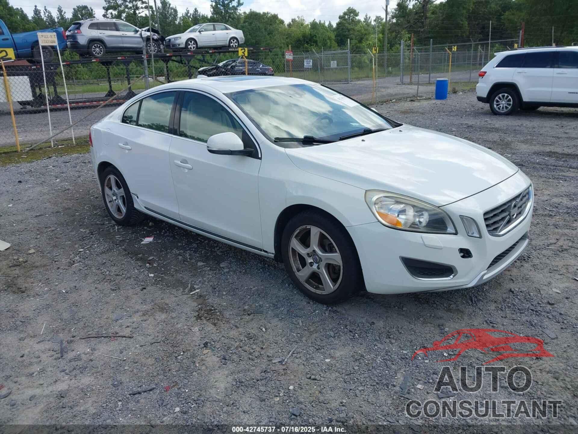 VOLVO S60 2013 - YV1612FS9D1227838