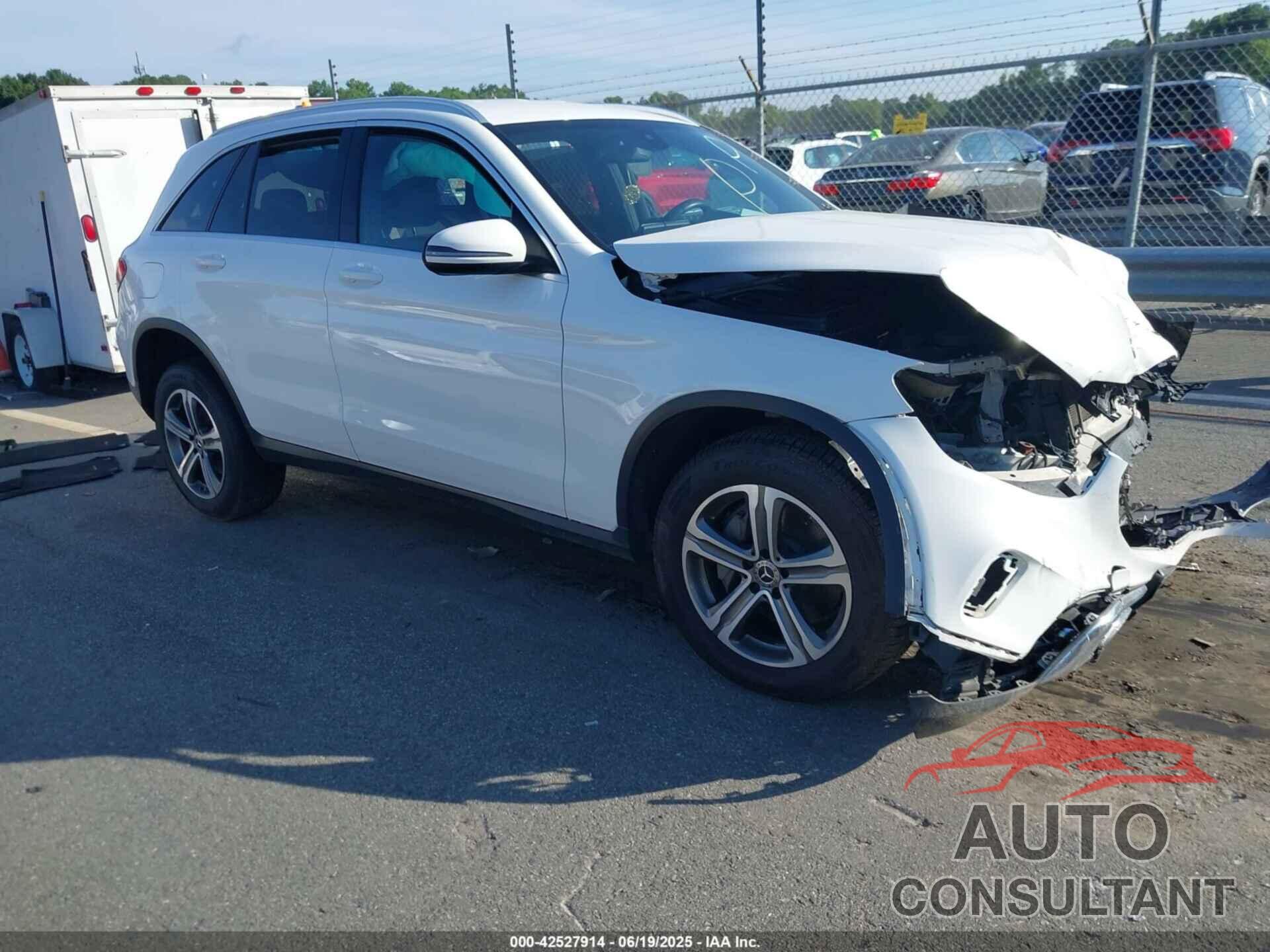 MERCEDES-BENZ GLC 300 2020 - WDC0G8DB9LF741118