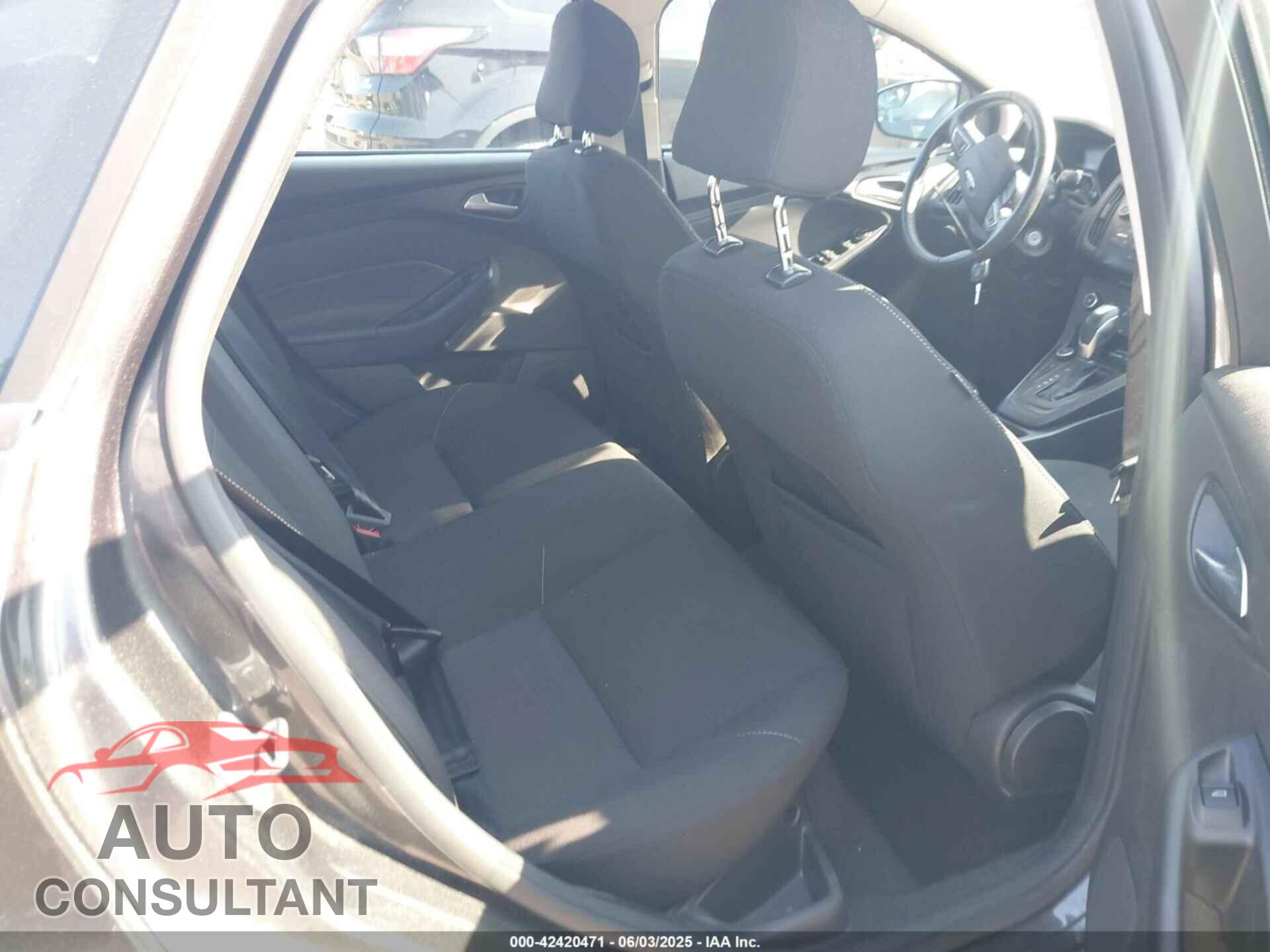 FORD FOCUS 2016 - 1FADP3F2XGL278894