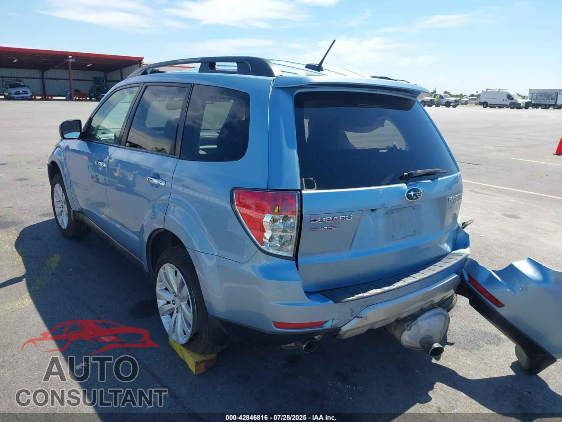 SUBARU FORESTER 2011 - JF2SHAEC4BH781962