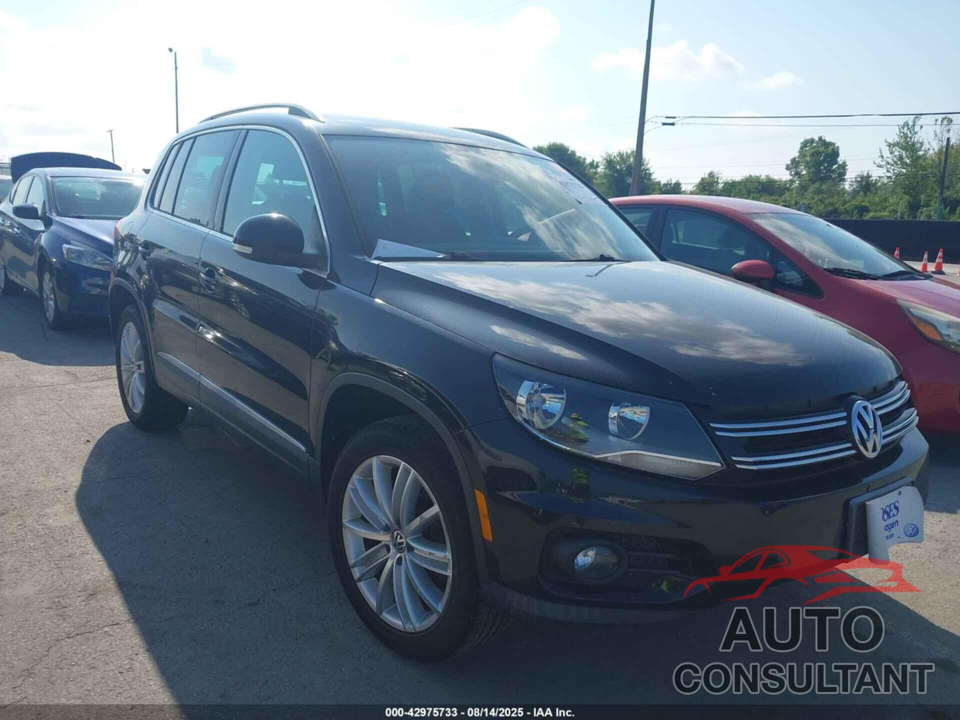 VOLKSWAGEN TIGUAN 2012 - WVGAV7AX6CW531369