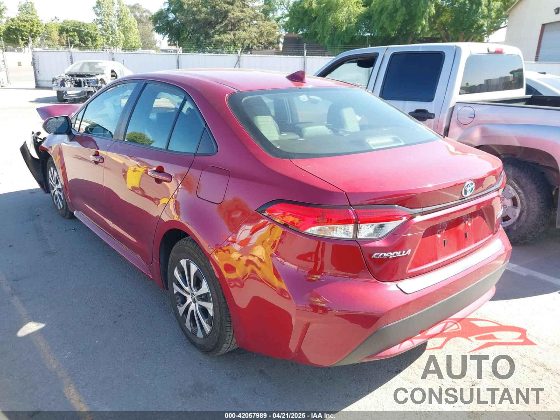 TOYOTA COROLLA 2022 - JTDEAMDE6NJ057045
