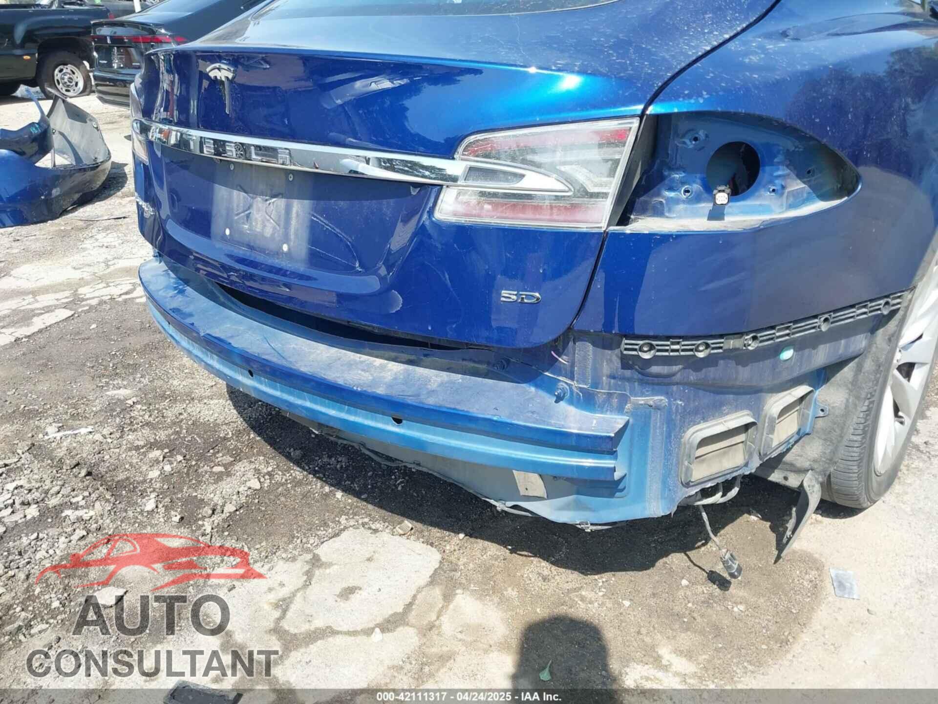 TESLA MODEL S 2017 - 5YJSA1E20HF208771