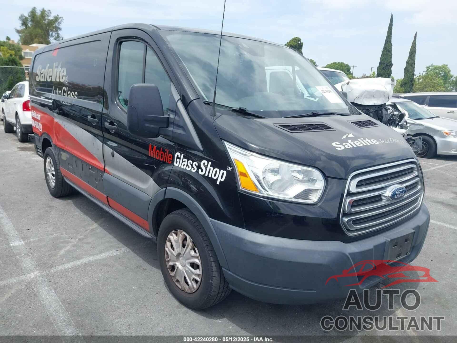 FORD TRANSIT-150 2017 - 1FTYE1YM5HKA48207