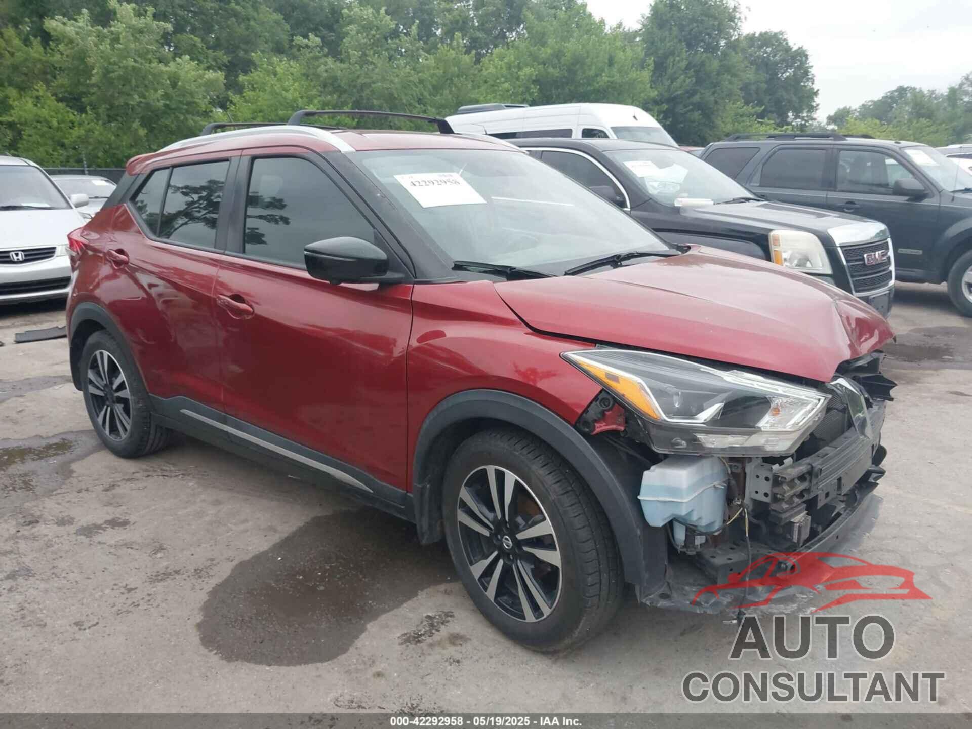 NISSAN KICKS 2018 - 3N1CP5CU8JL512195