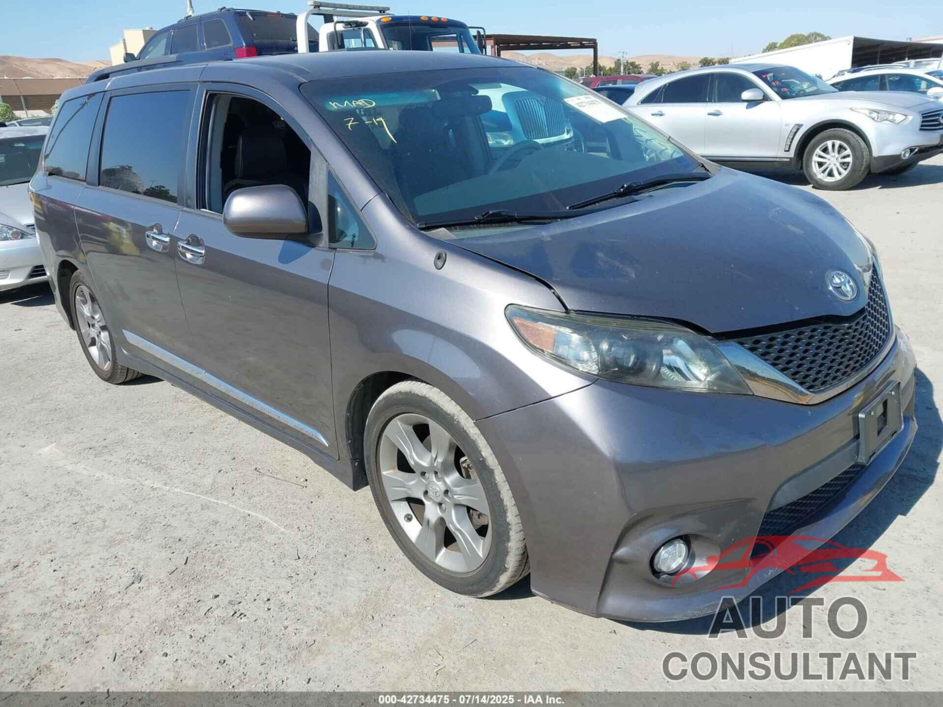 TOYOTA SIENNA 2013 - 5TDXK3DC2DS352630
