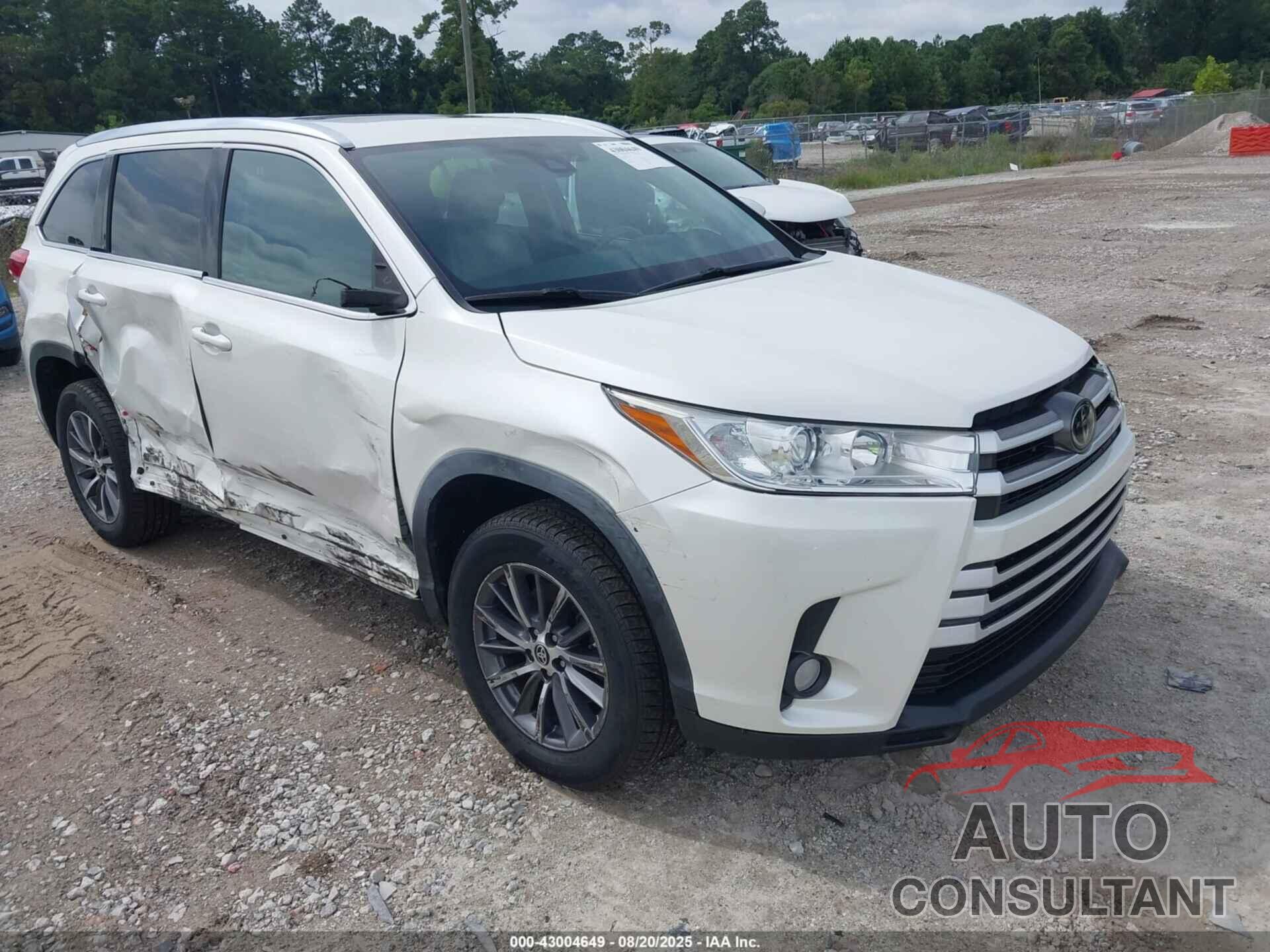 TOYOTA HIGHLANDER 2019 - 5TDKZRFH2KS367207