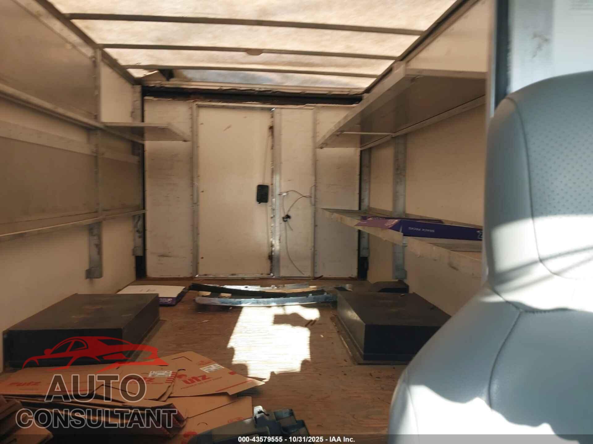 FORD E-350 CUTAWAY 2018 - 1FDWE3F64JDC01320