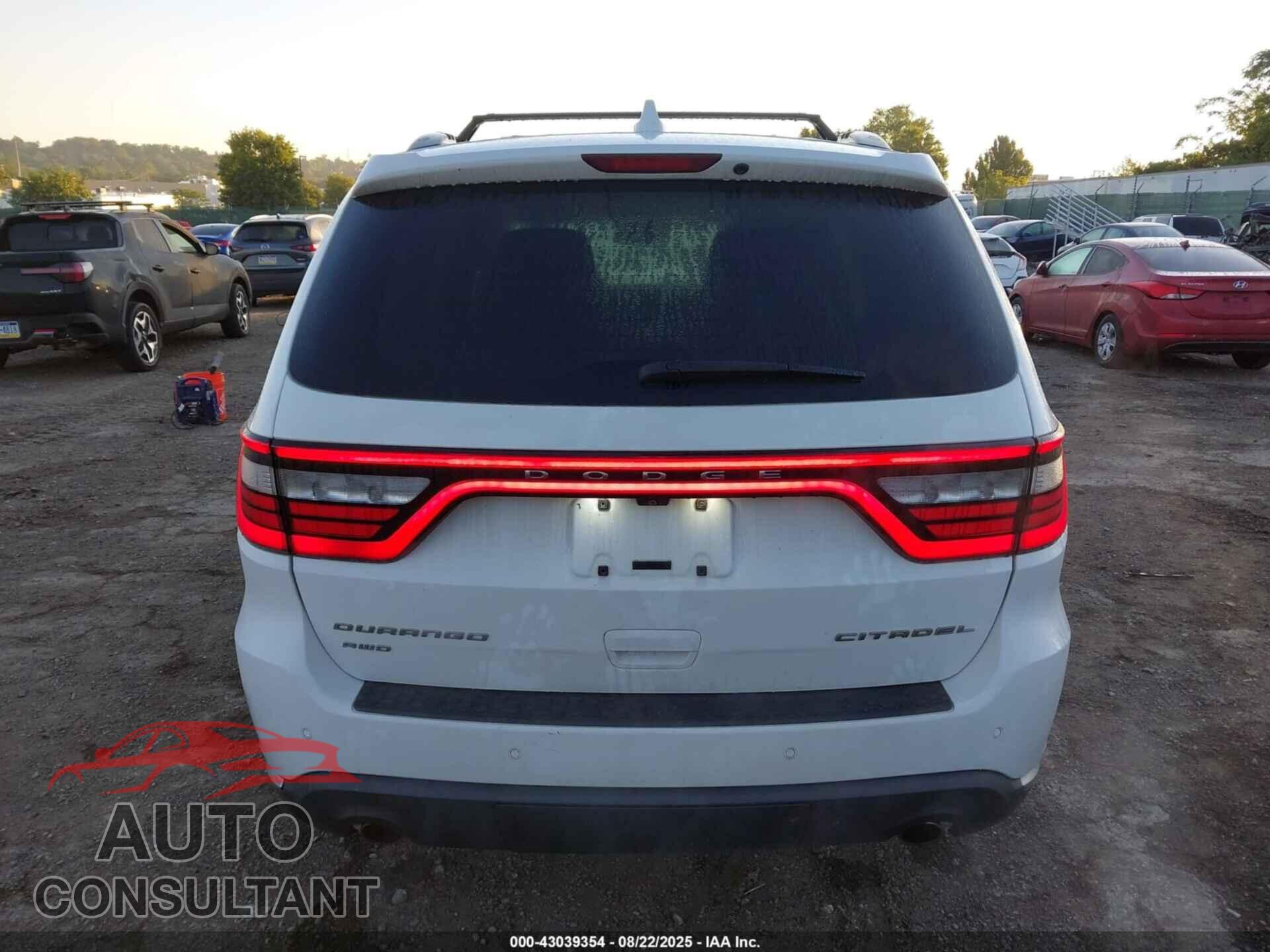 DODGE DURANGO 2015 - 1C4SDJET0FC708178