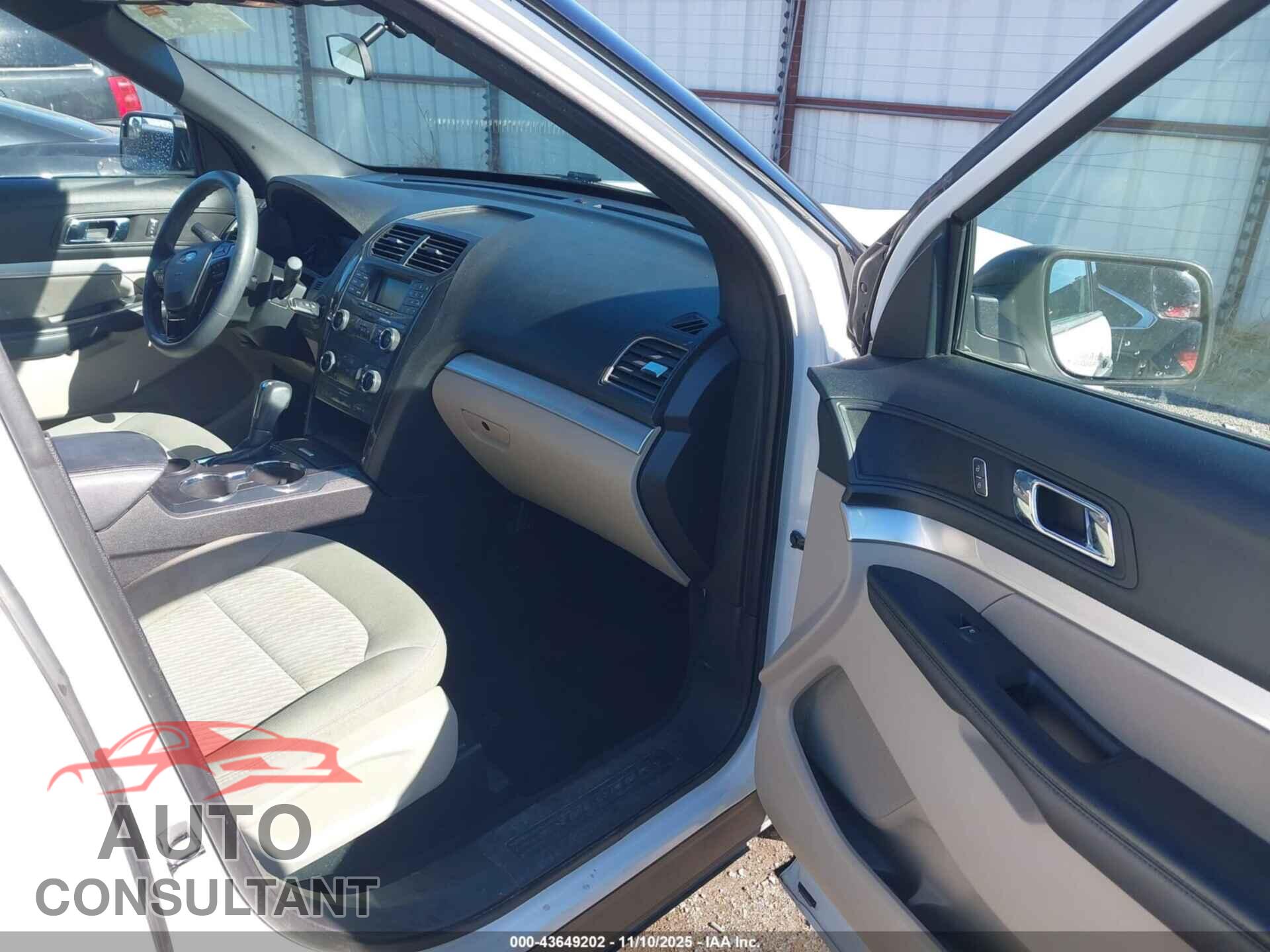 FORD EXPLORER 2018 - 1FM5K7B8XJGB39388