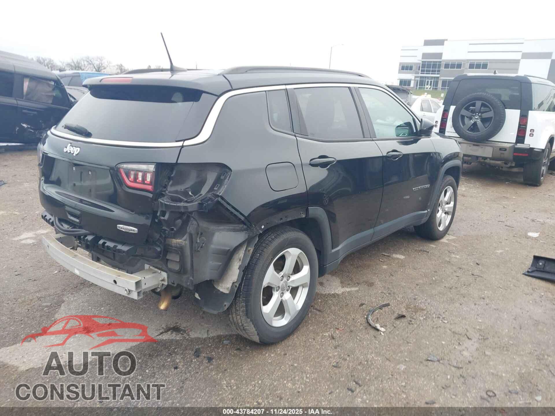 JEEP COMPASS 2018 - 3C4NJCBB2JT462423
