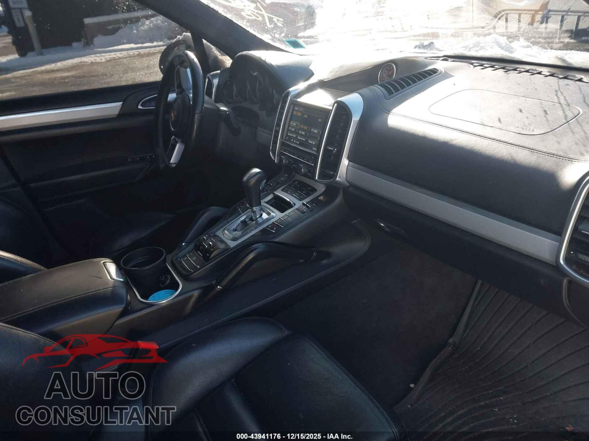 PORSCHE CAYENNE 2015 - WP1AC2A29FLA80606