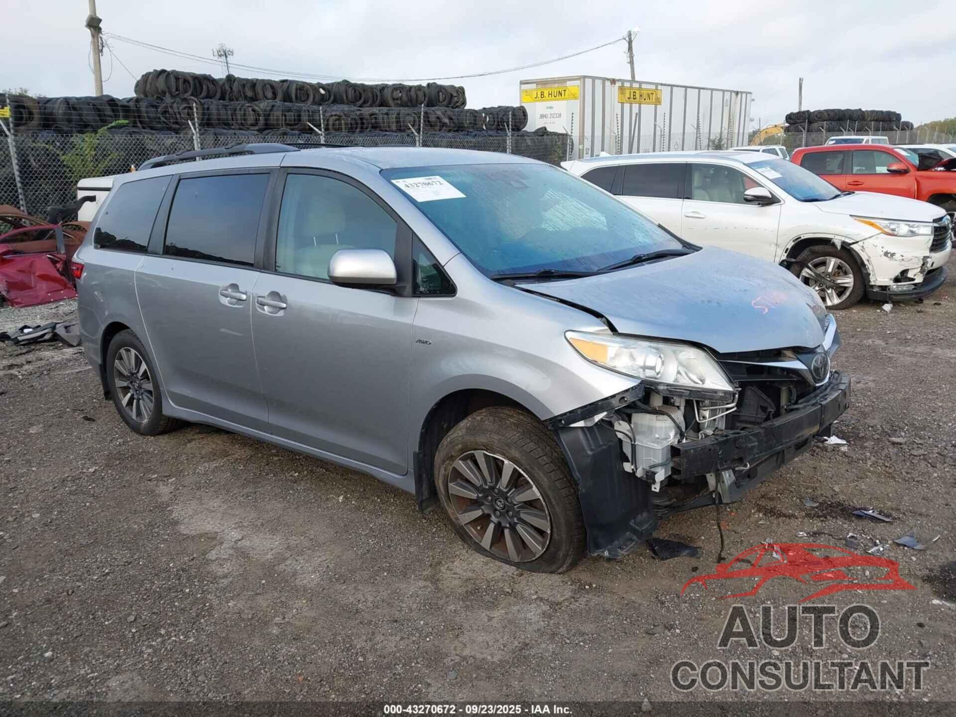 TOYOTA SIENNA 2018 - 5TDJZ3DC9JS199452