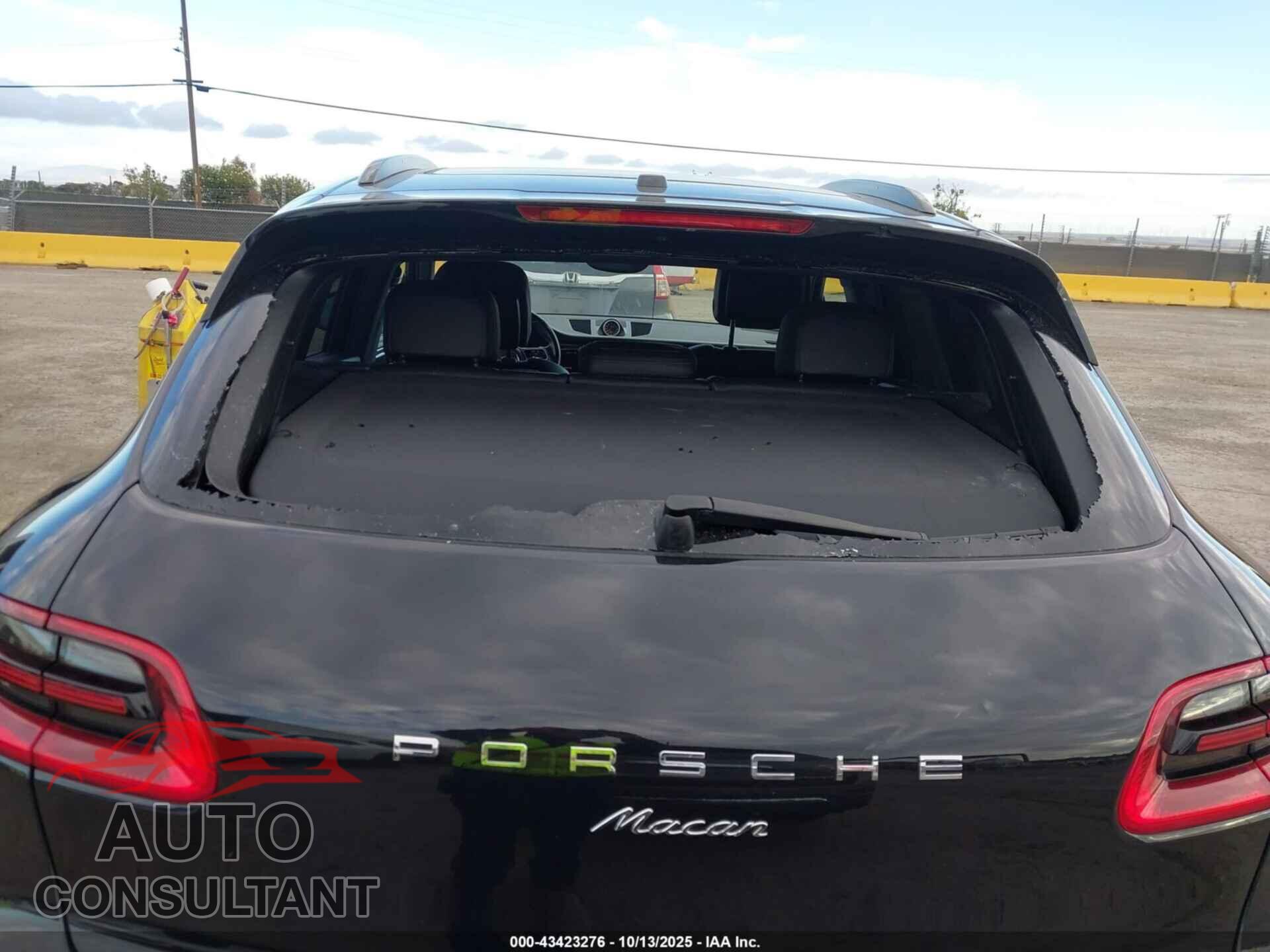 PORSCHE MACAN 2018 - WP1AA2A57JLB17550