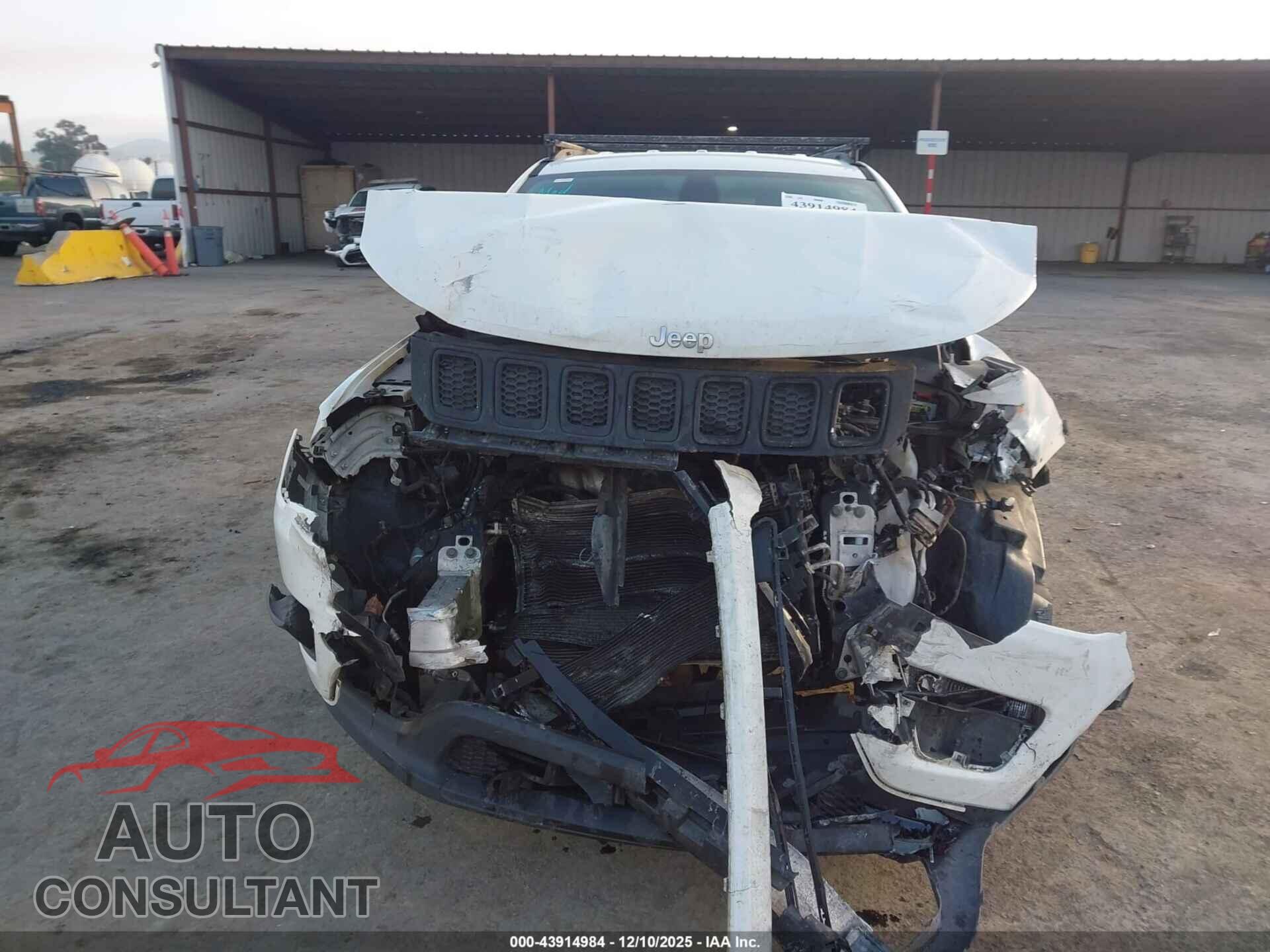 JEEP NEW COMPASS 2017 - 3C4NJDBB6HT660356