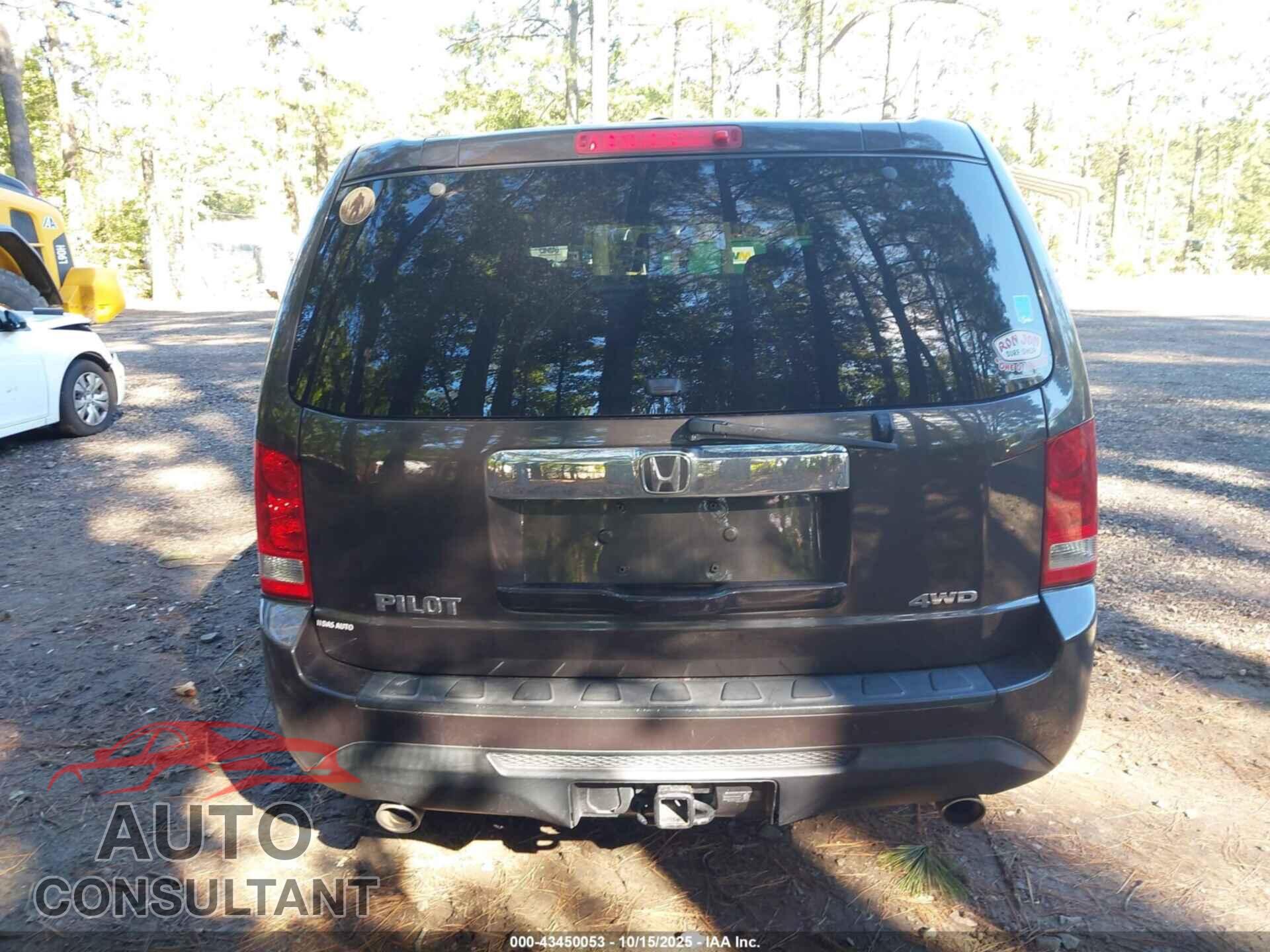 HONDA PILOT 2013 - 5FNYF4H5XDB036133
