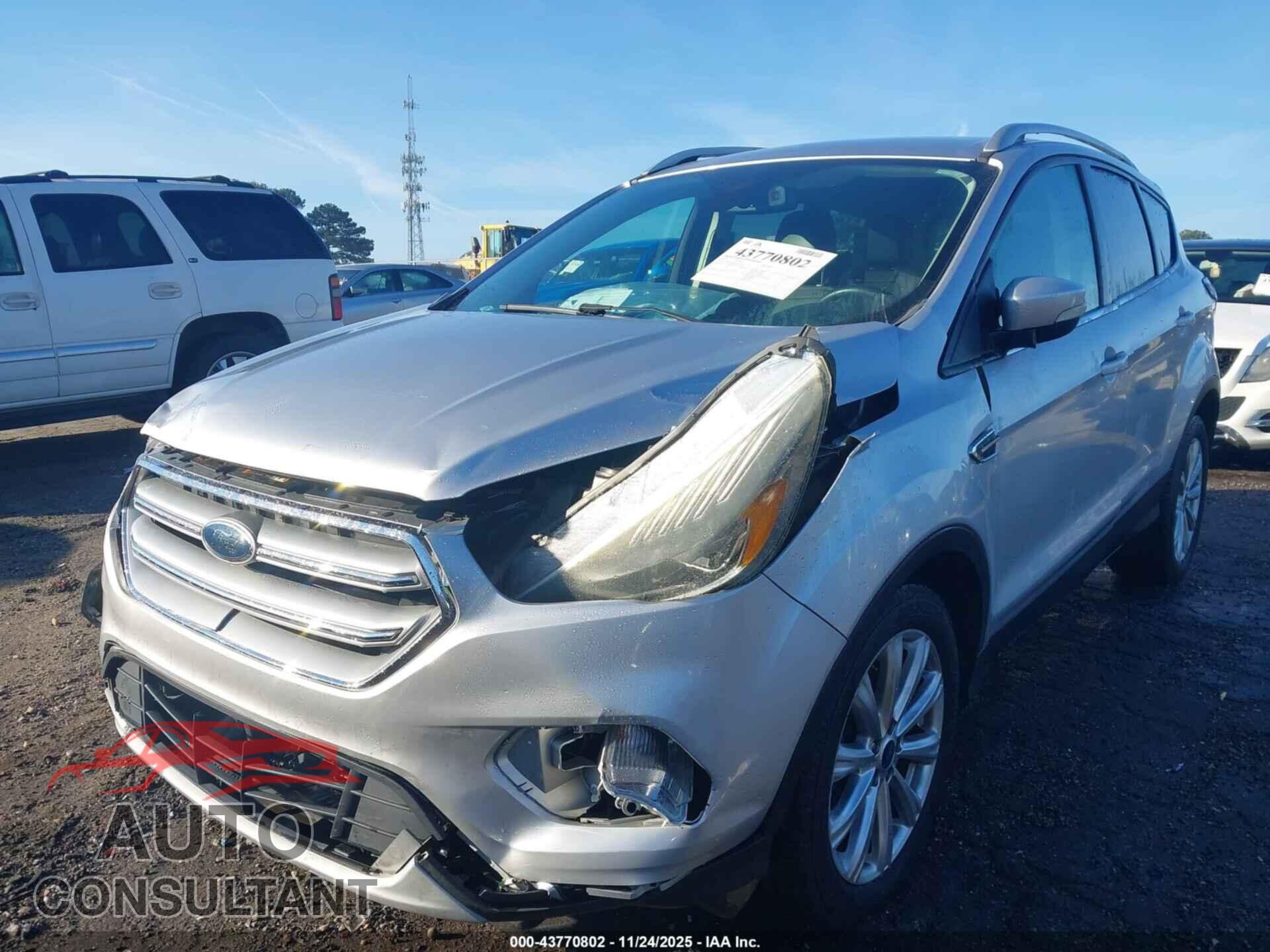 FORD ESCAPE 2017 - 1FMCU0JD1HUD15473