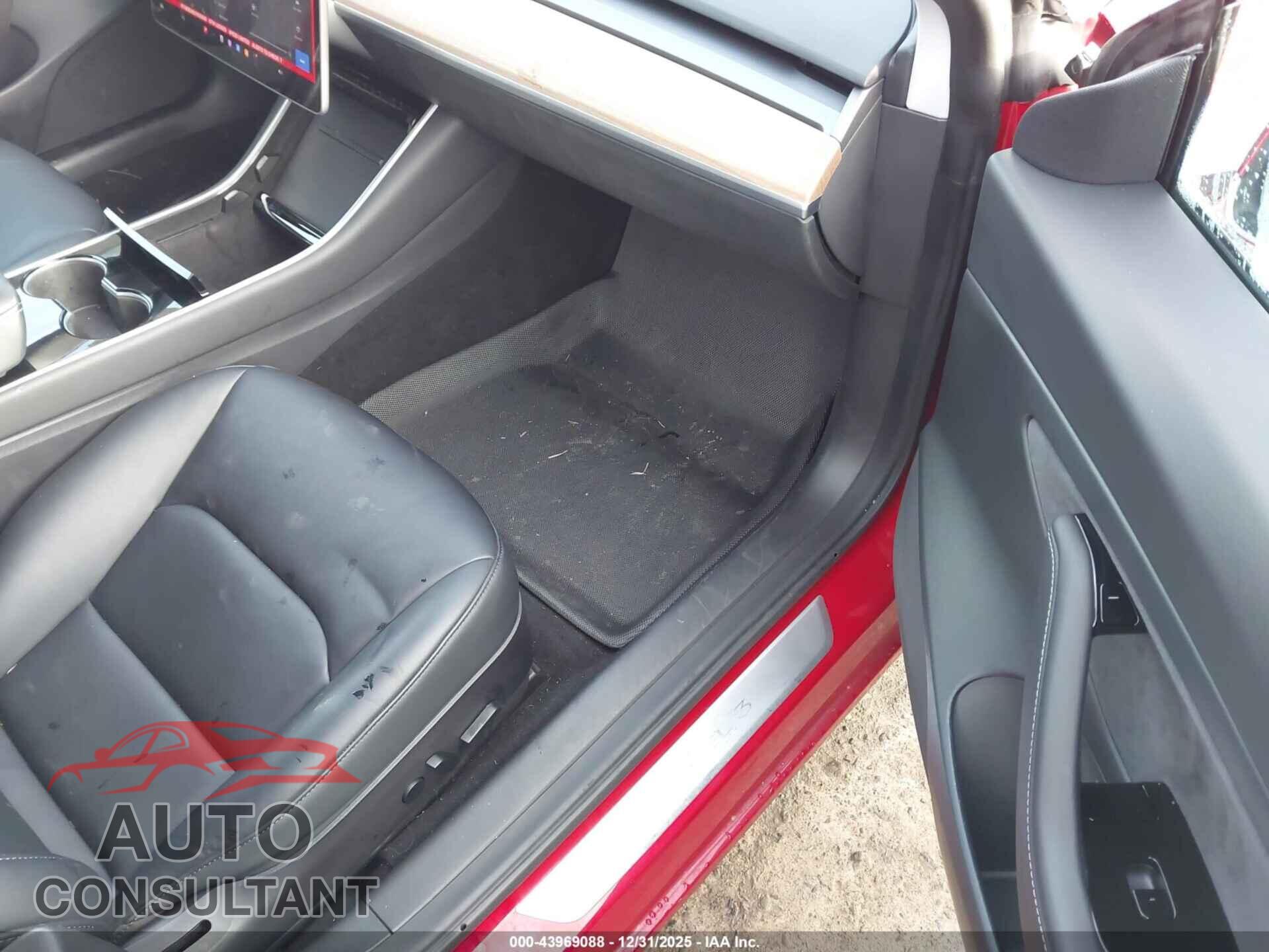 TESLA MODEL 3 2020 - 5YJ3E1EA6LF630830