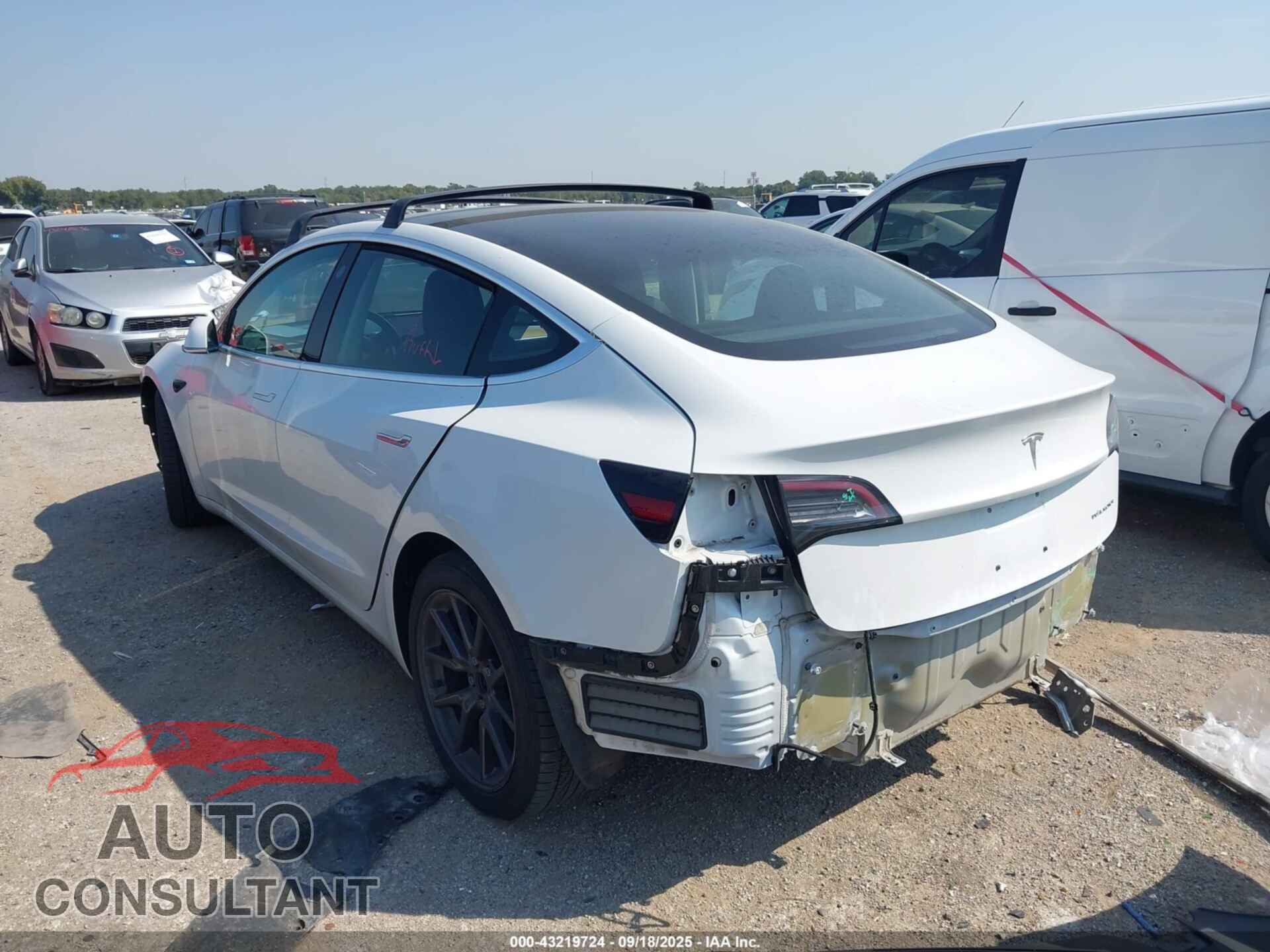 TESLA MODEL 3 2018 - 5YJ3E1EB0JF115635