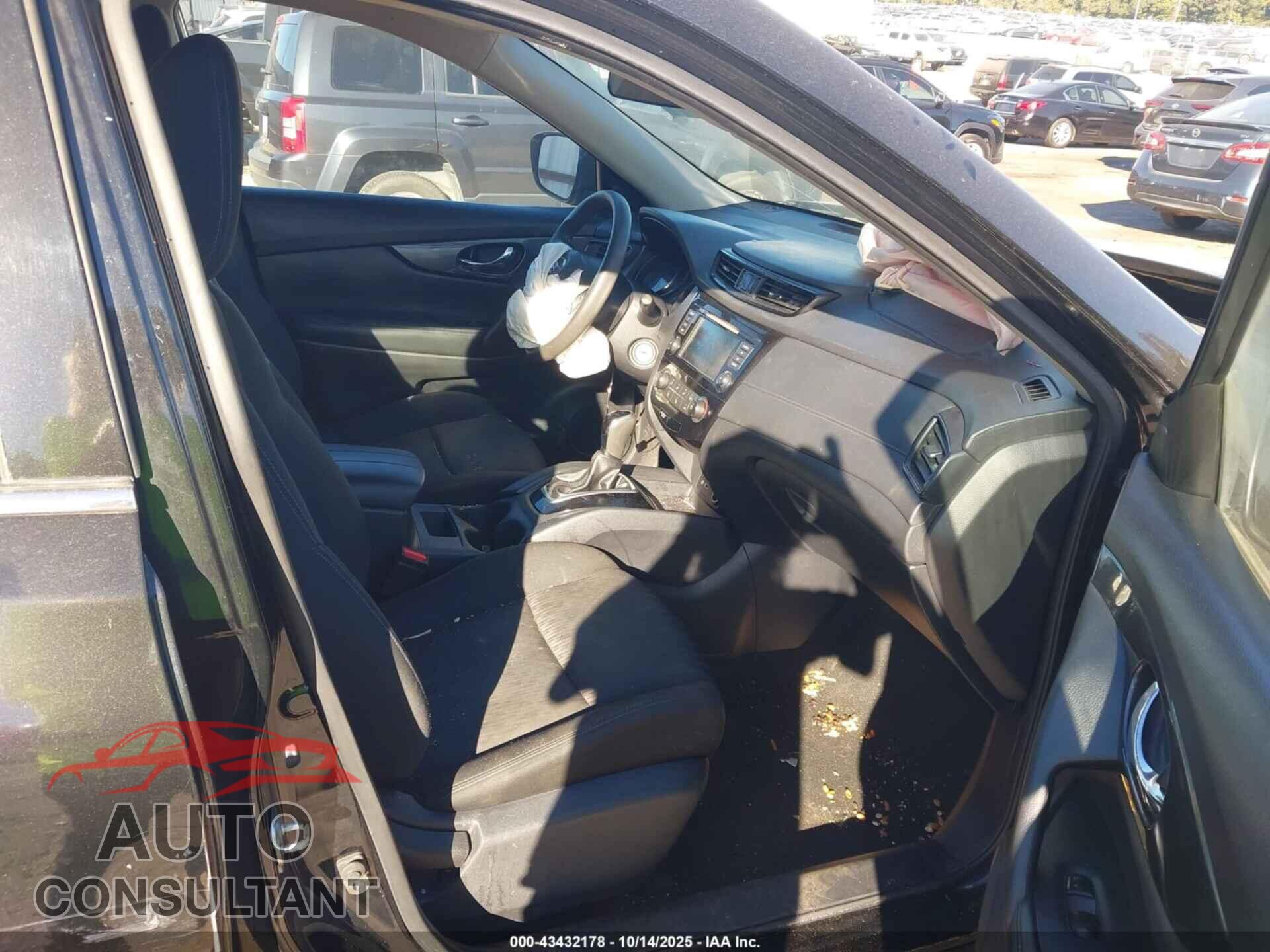 NISSAN ROGUE 2018 - KNMAT2MT7JP559677