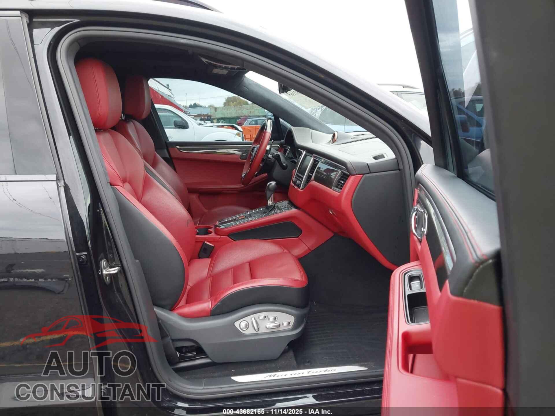 PORSCHE MACAN 2016 - WP1AF2A53GLB94135
