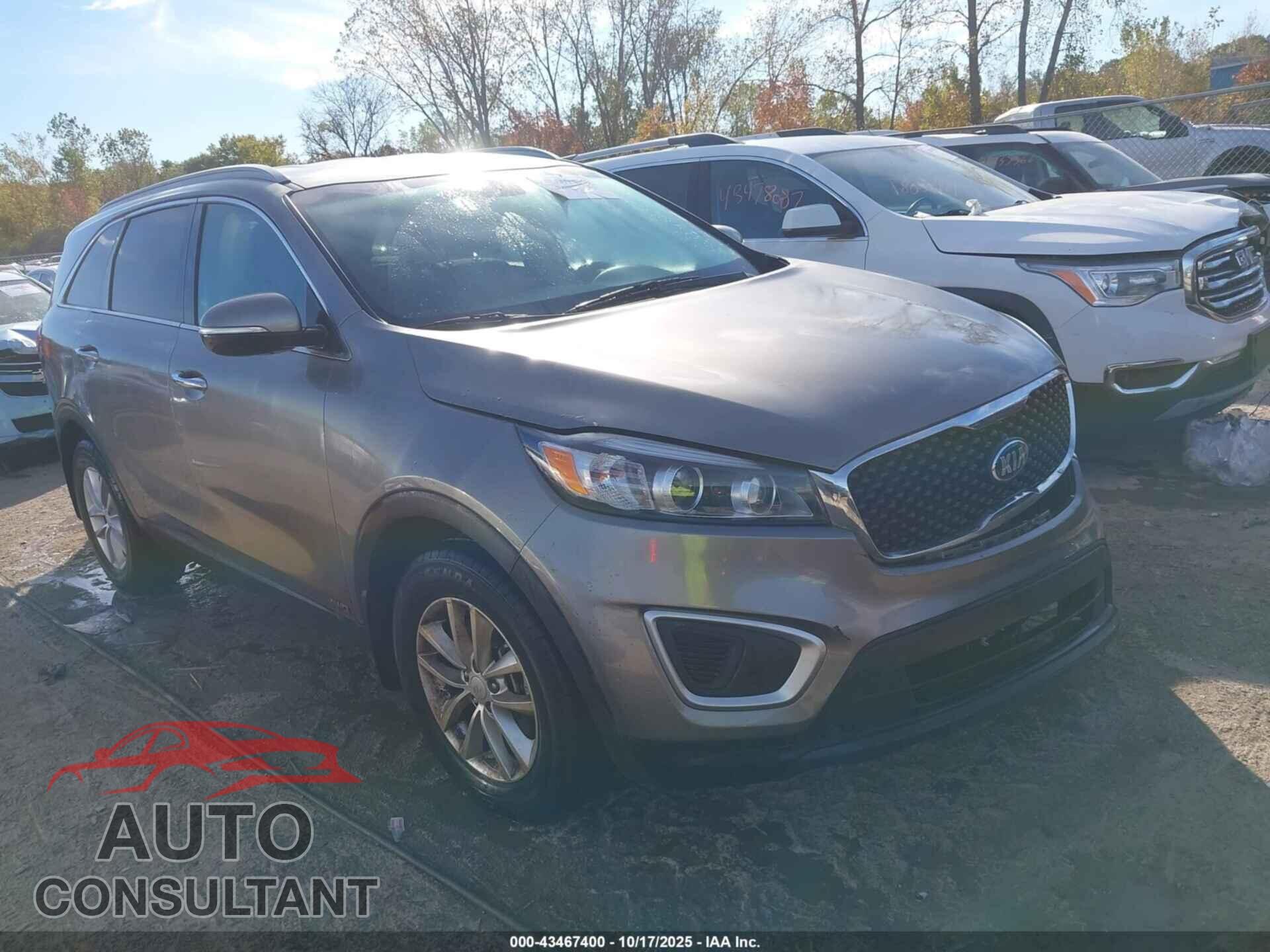 KIA SORENTO 2017 - 5XYPGDA33HG323880